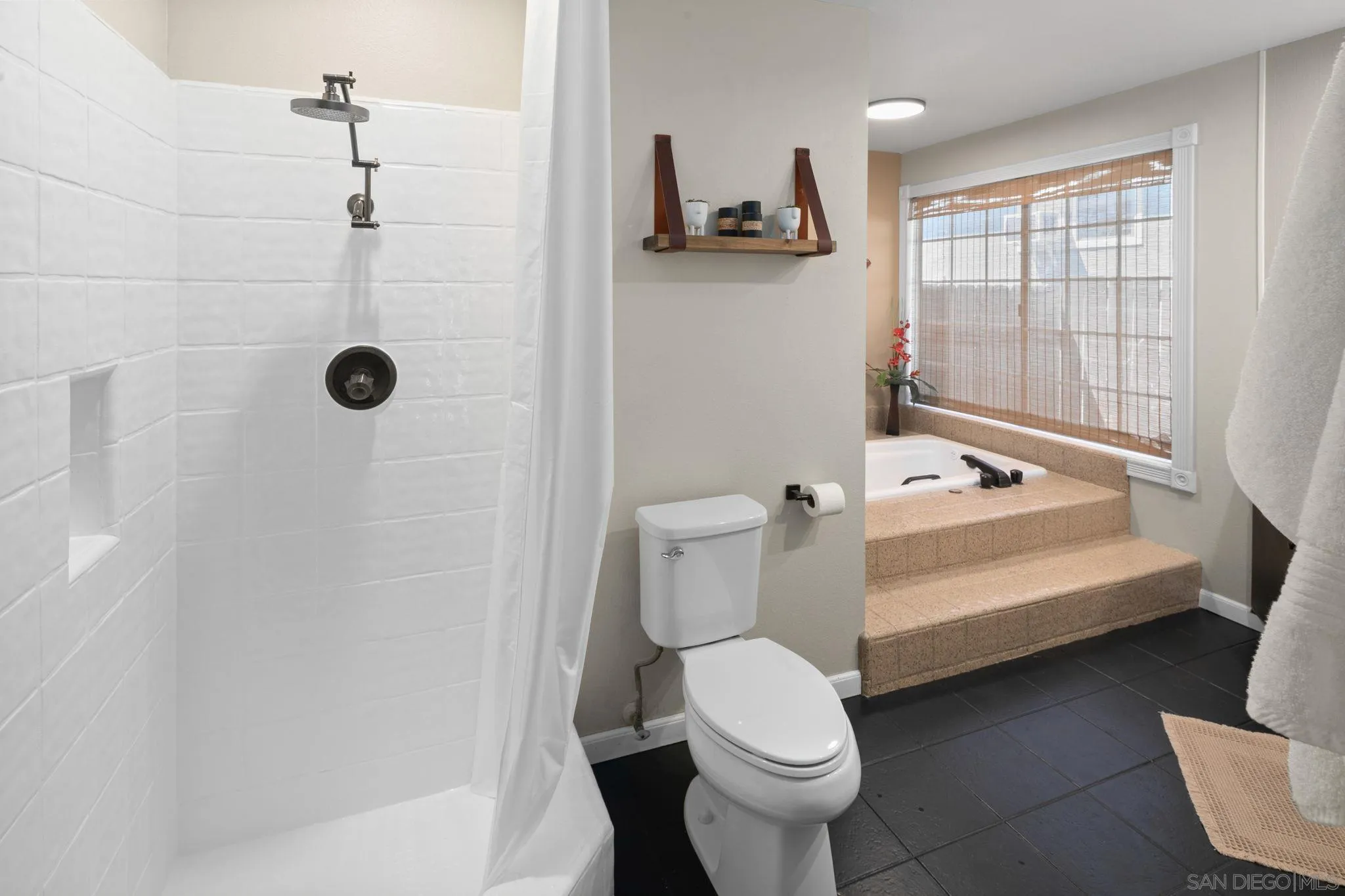 https://cdn.realtyfeed.com/cdn/127/260015482/2a71018f6291bbdcf7f40ce22e48b0c6.webp