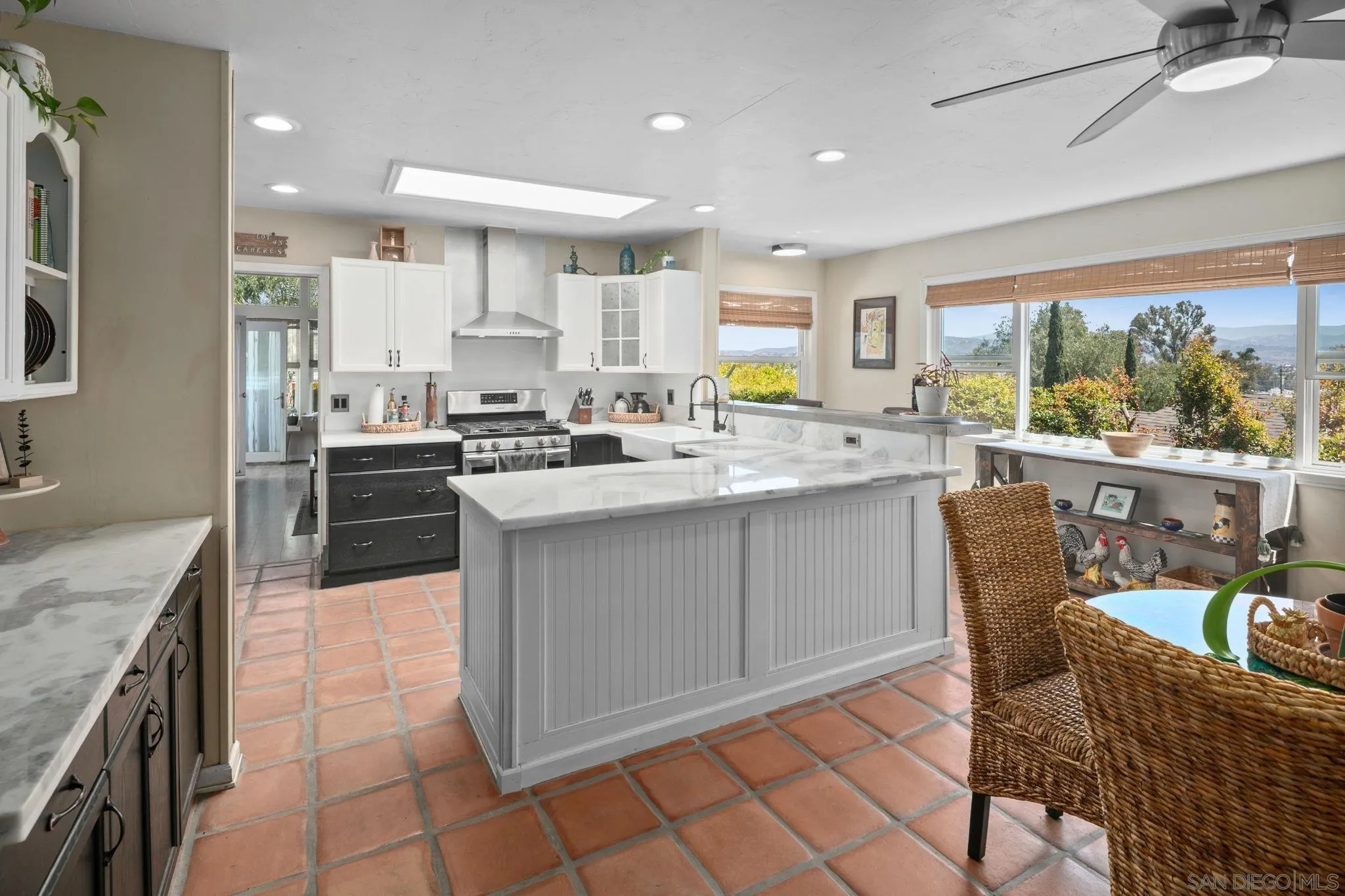 https://cdn.realtyfeed.com/cdn/127/260015482/414356f43e956e6db21f9f5f4a24478e.webp