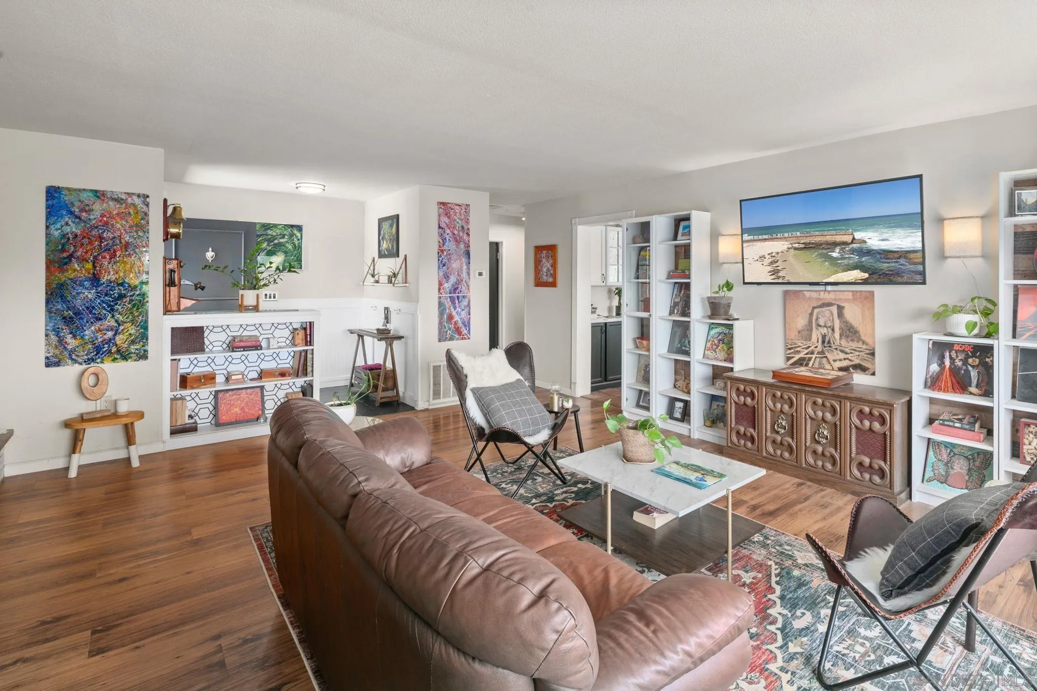 https://cdn.realtyfeed.com/cdn/127/260015482/4965dd8128f59aefffc0f133105df0aa.webp