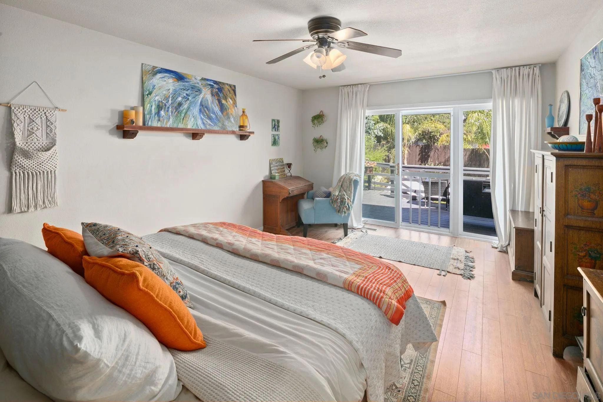 https://cdn.realtyfeed.com/cdn/127/260015482/822b70a741c61180cc68c10a0969f978.webp