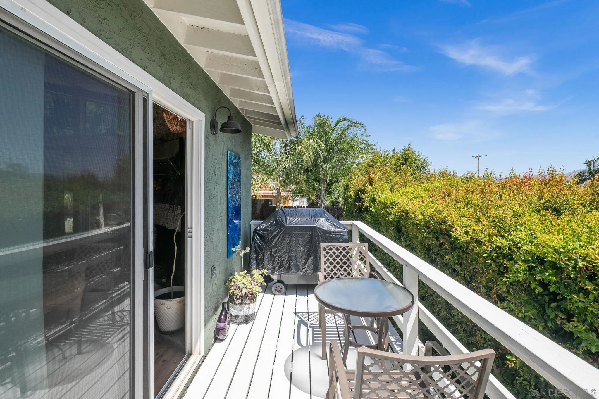 https://cdn.realtyfeed.com/cdn/127/260015482/df85520b5bf1b498e5bd79e519aba36f.webp