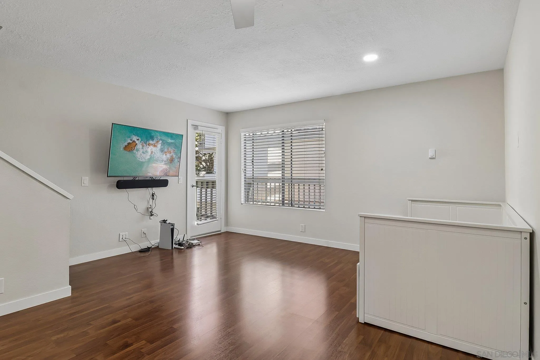 Photo #6: 260015485 Listing: Photo #6