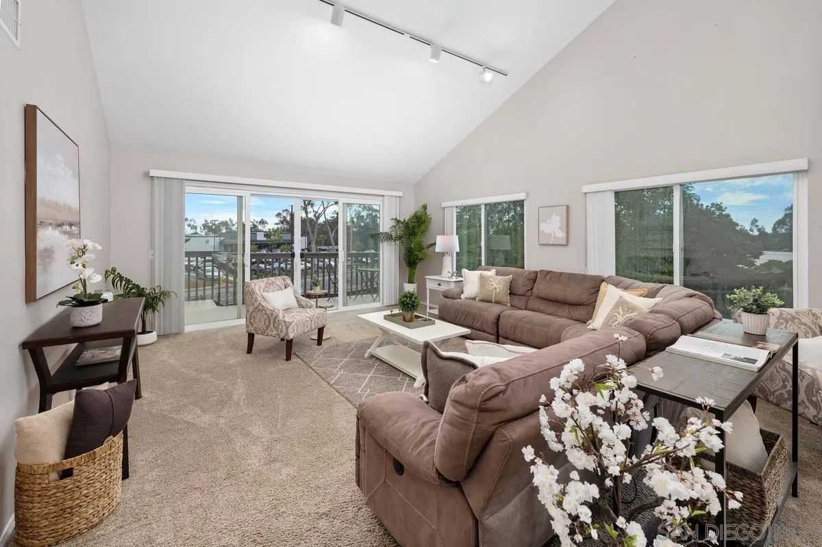 https://cdn.realtyfeed.com/cdn/127/260015489/16a363d553fbce8c8c0d714fdb7b3601.webp