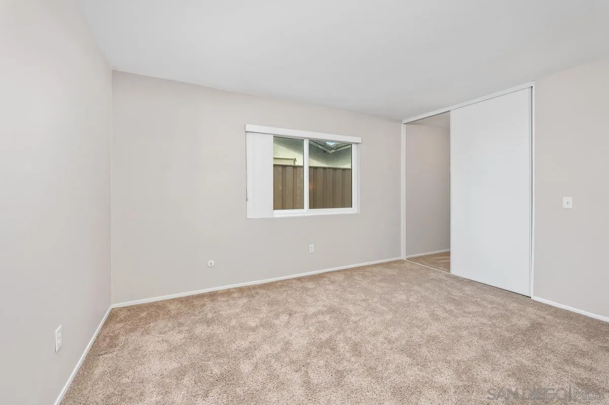https://cdn.realtyfeed.com/cdn/127/260015489/654ea49384eefc0e441a29004f923939.webp