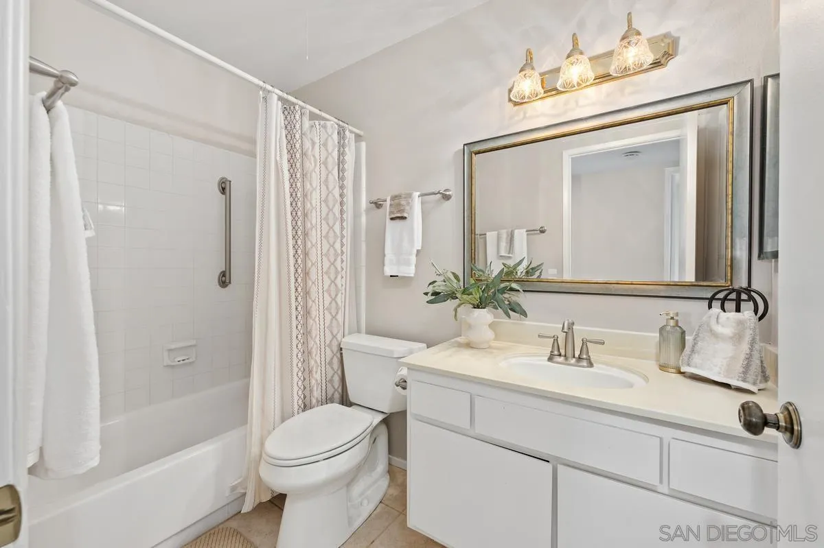 https://cdn.realtyfeed.com/cdn/127/260015489/c338fcc79062740f5971f14ef8d3daa6.webp