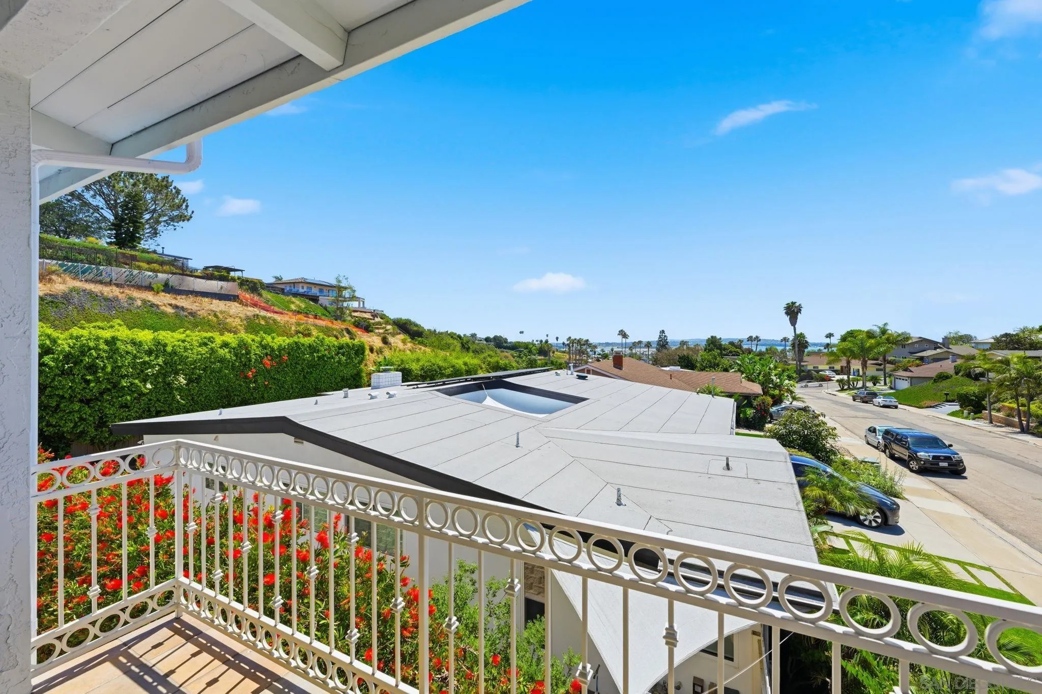 https://cdn.realtyfeed.com/cdn/127/260015490/3b2f53be503f53dc441c06d1c5e1fe9d.webp