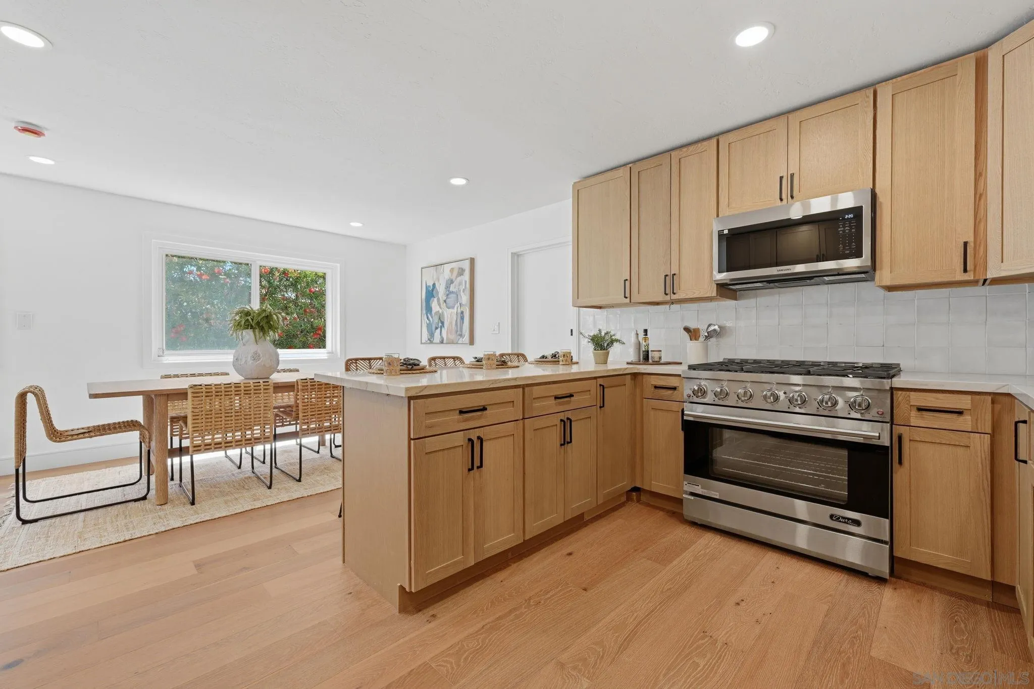 https://cdn.realtyfeed.com/cdn/127/260015490/9baae5bb599bfdfc64fe6053c0031a77.webp