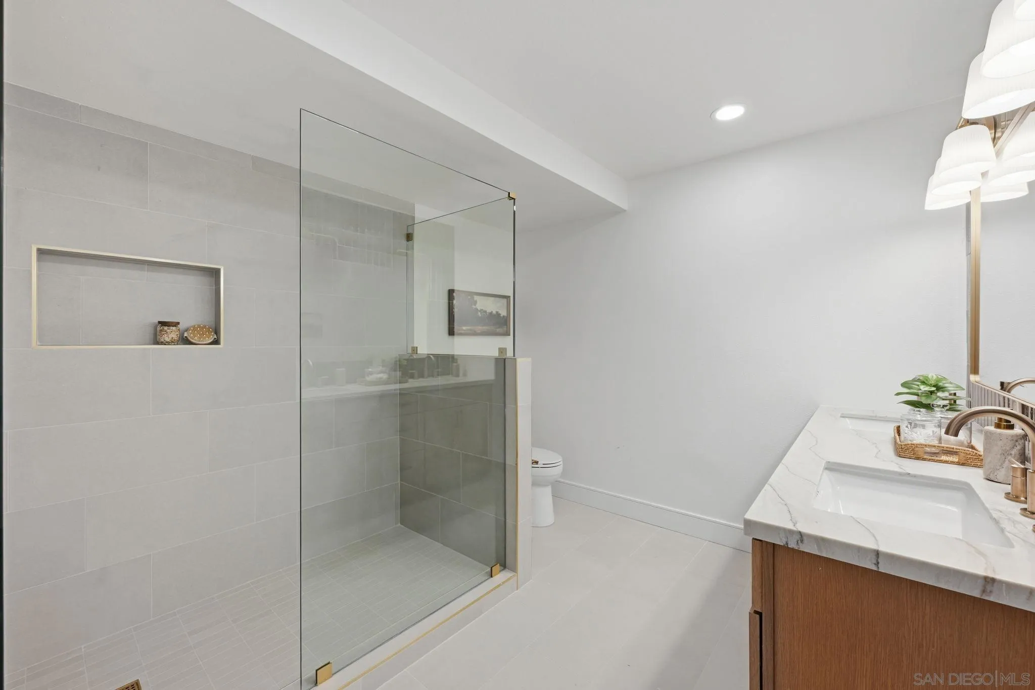 https://cdn.realtyfeed.com/cdn/127/260015490/b402a63fcaa8cc47e041da2ff5b2c70a.webp