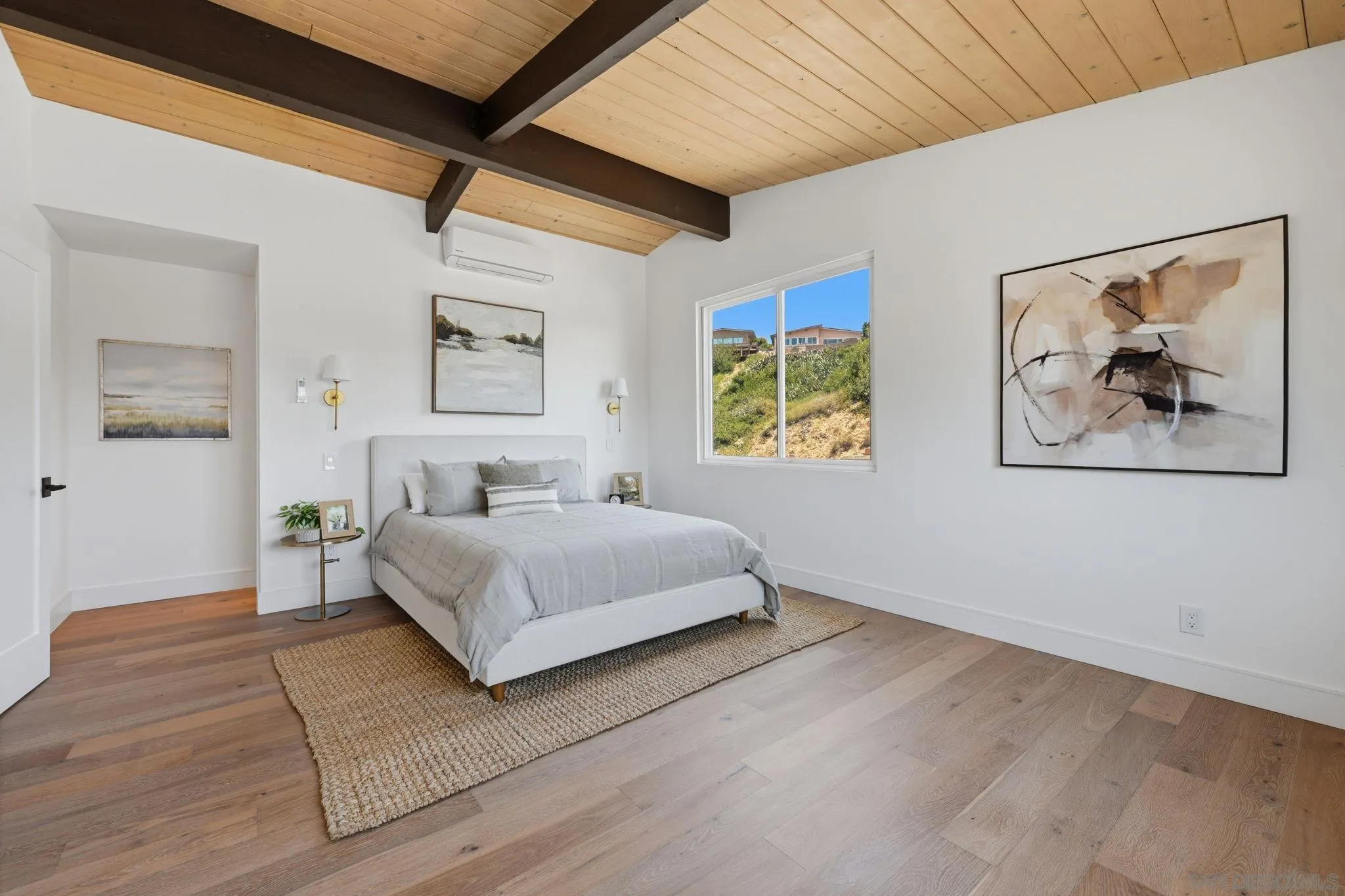 https://cdn.realtyfeed.com/cdn/127/260015490/fe4381599d2f3ac9fb25d1ac58358c37.webp