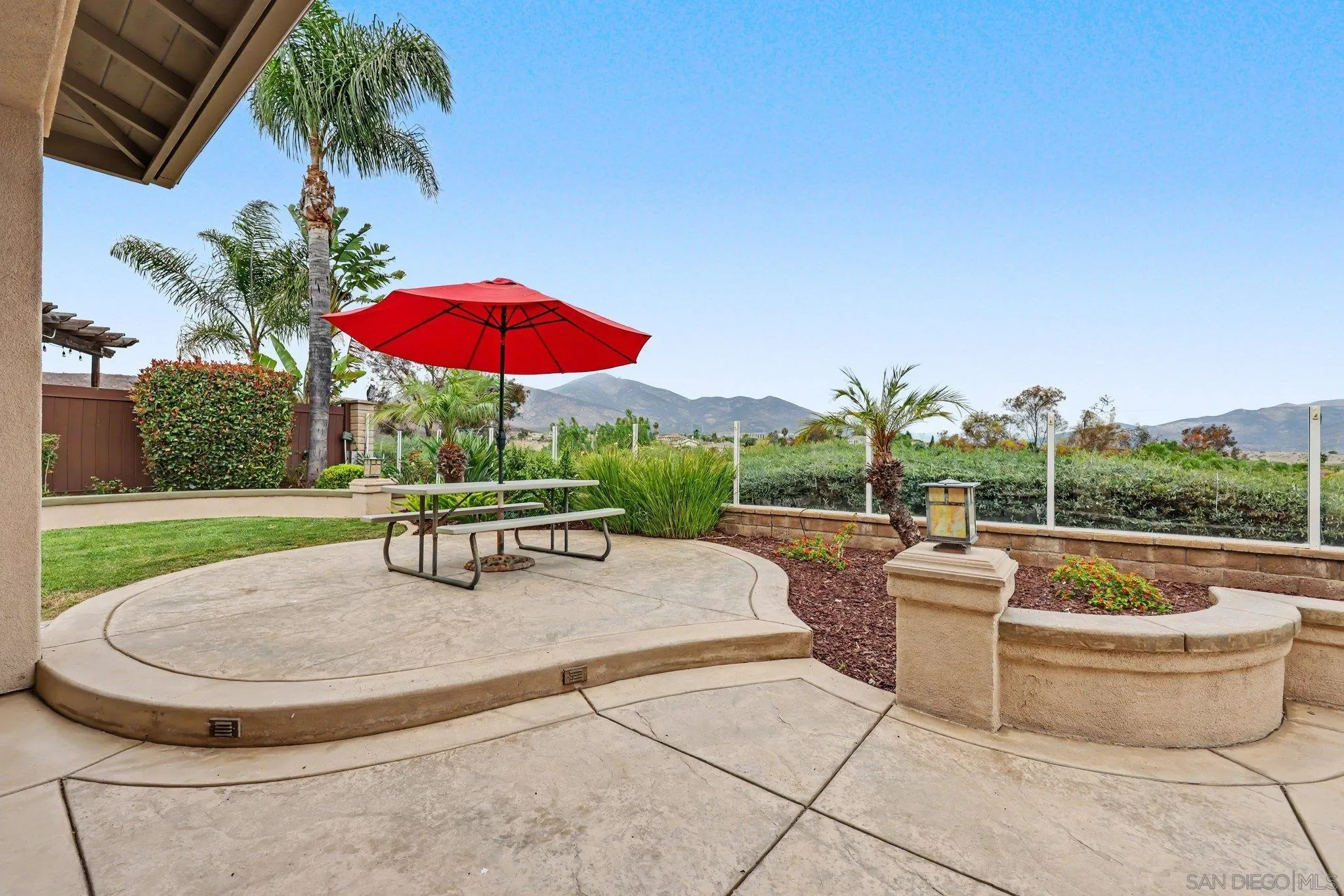 https://cdn.realtyfeed.com/cdn/127/260015491/85d02ba2693ff891744d0a4a21f125a6.webp