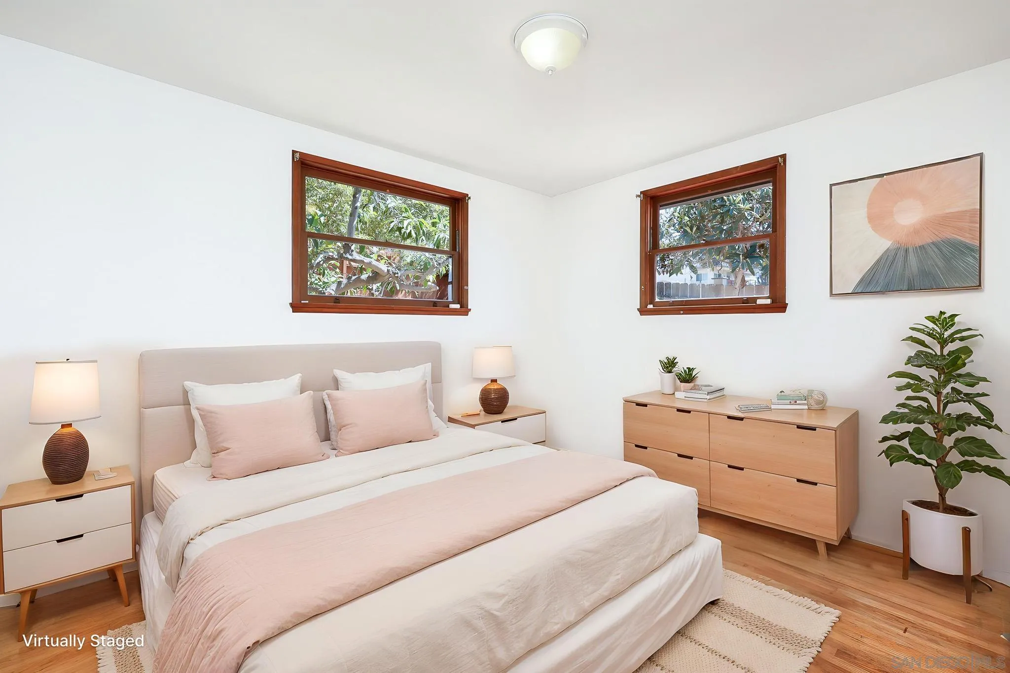 https://cdn.realtyfeed.com/cdn/127/260015493/1b266991b66259fe2f8837deb8a937fe.webp