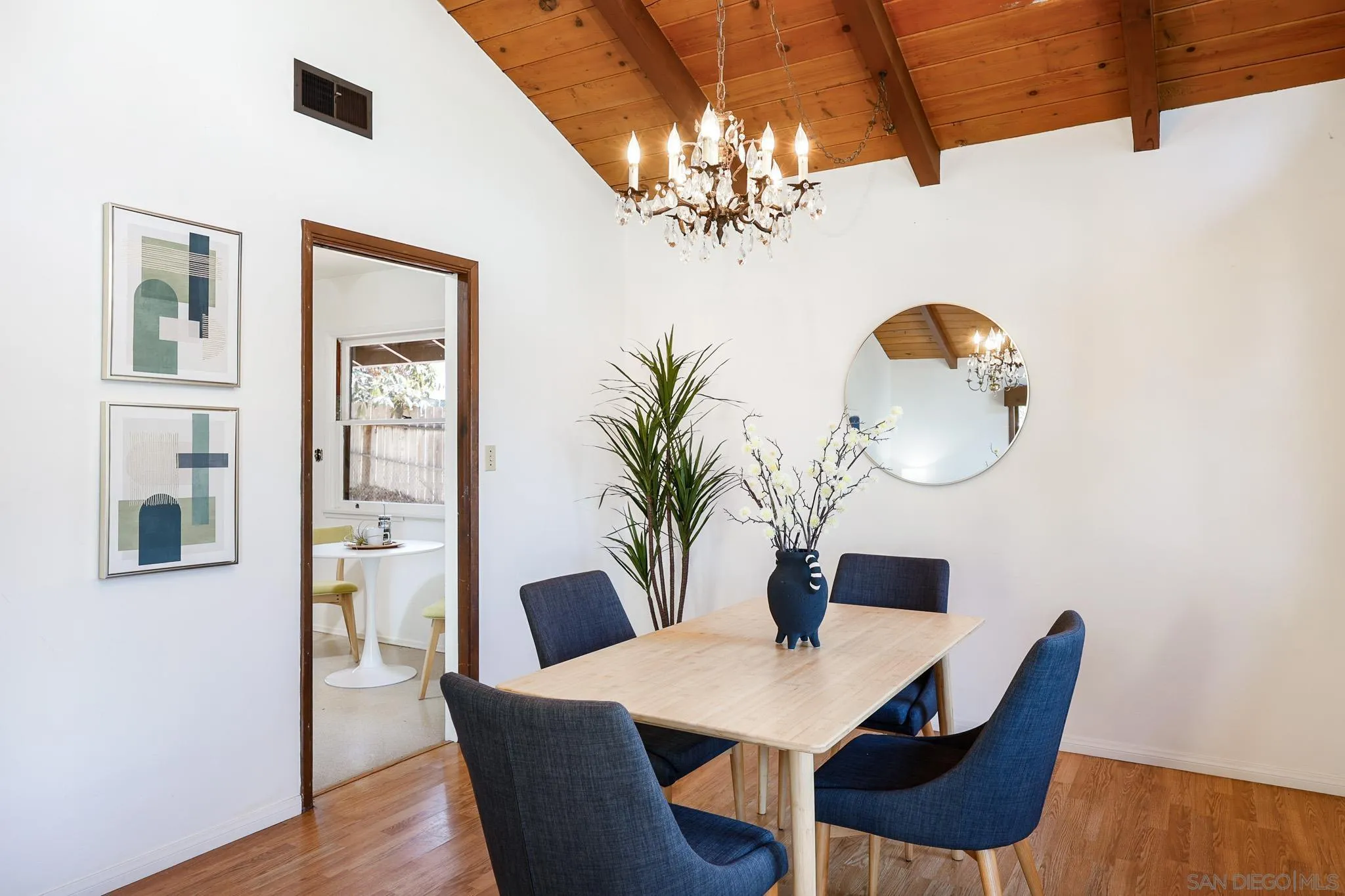 https://cdn.realtyfeed.com/cdn/127/260015493/3e5b8ee23cf2ad3141c64a8e19ac5058.webp