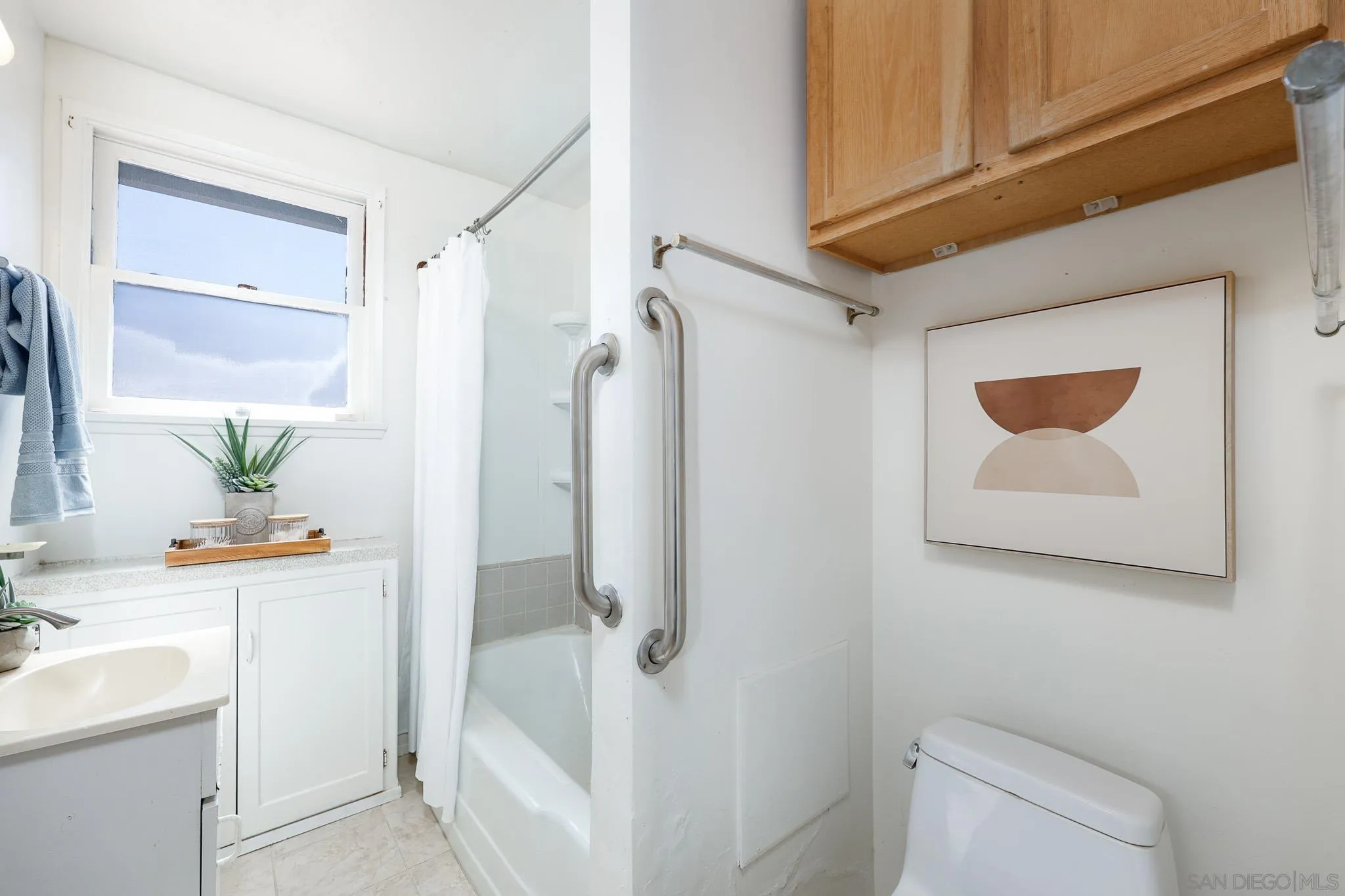 https://cdn.realtyfeed.com/cdn/127/260015493/7af390f0de6a8ccbe7ebfd0b0ddf7ee6.webp