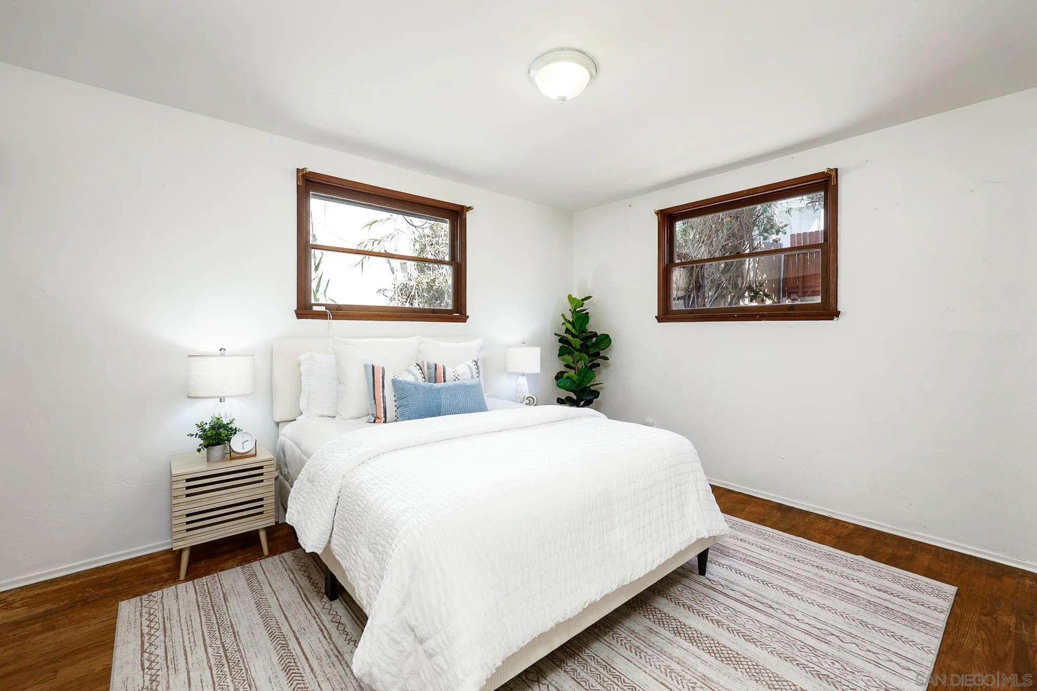 https://cdn.realtyfeed.com/cdn/127/260015493/c0dd94fa18ae57cfdc0c8c1f20a94da1.webp