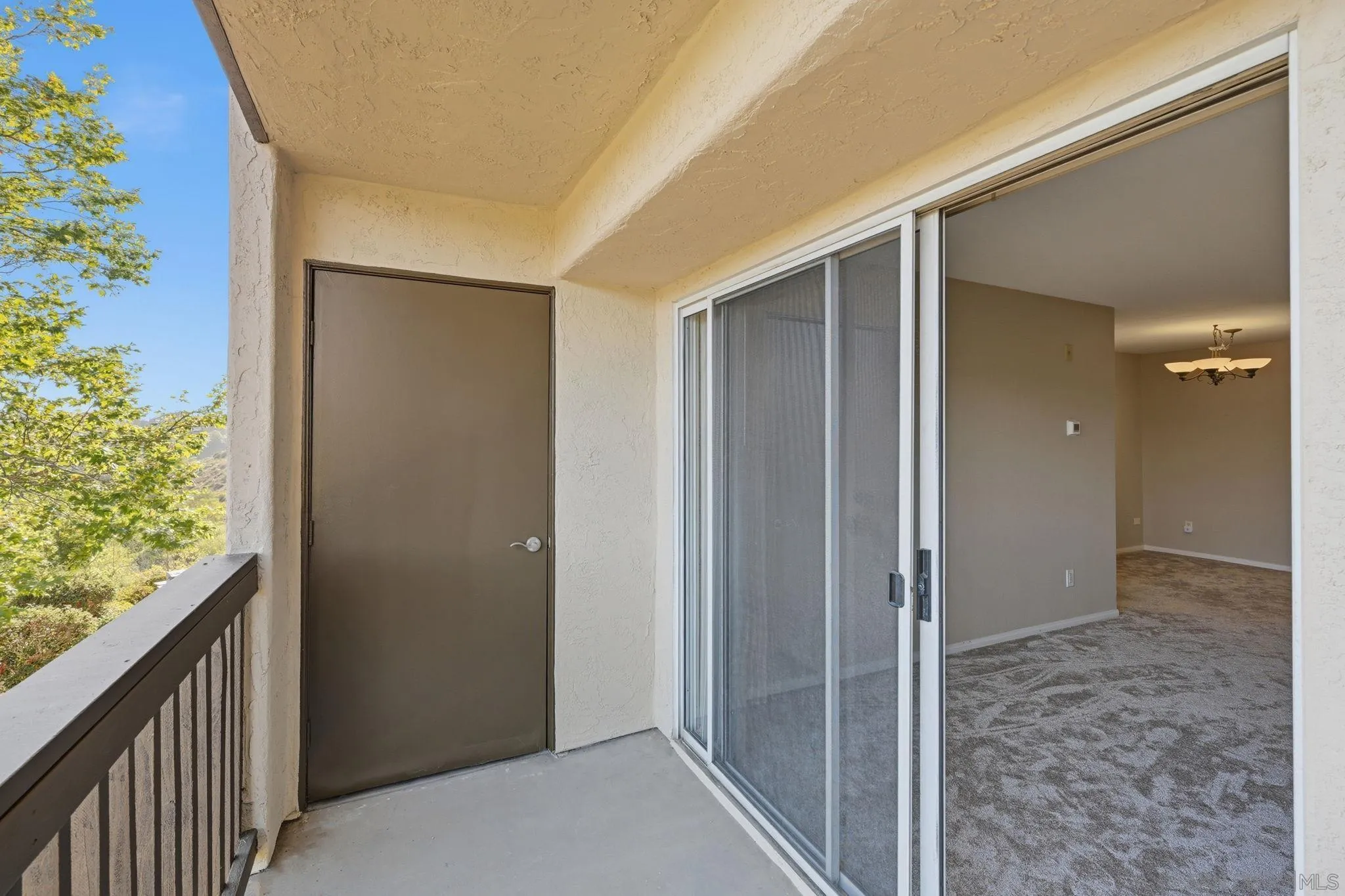 Photo #6: 260015498 Listing: Photo #6