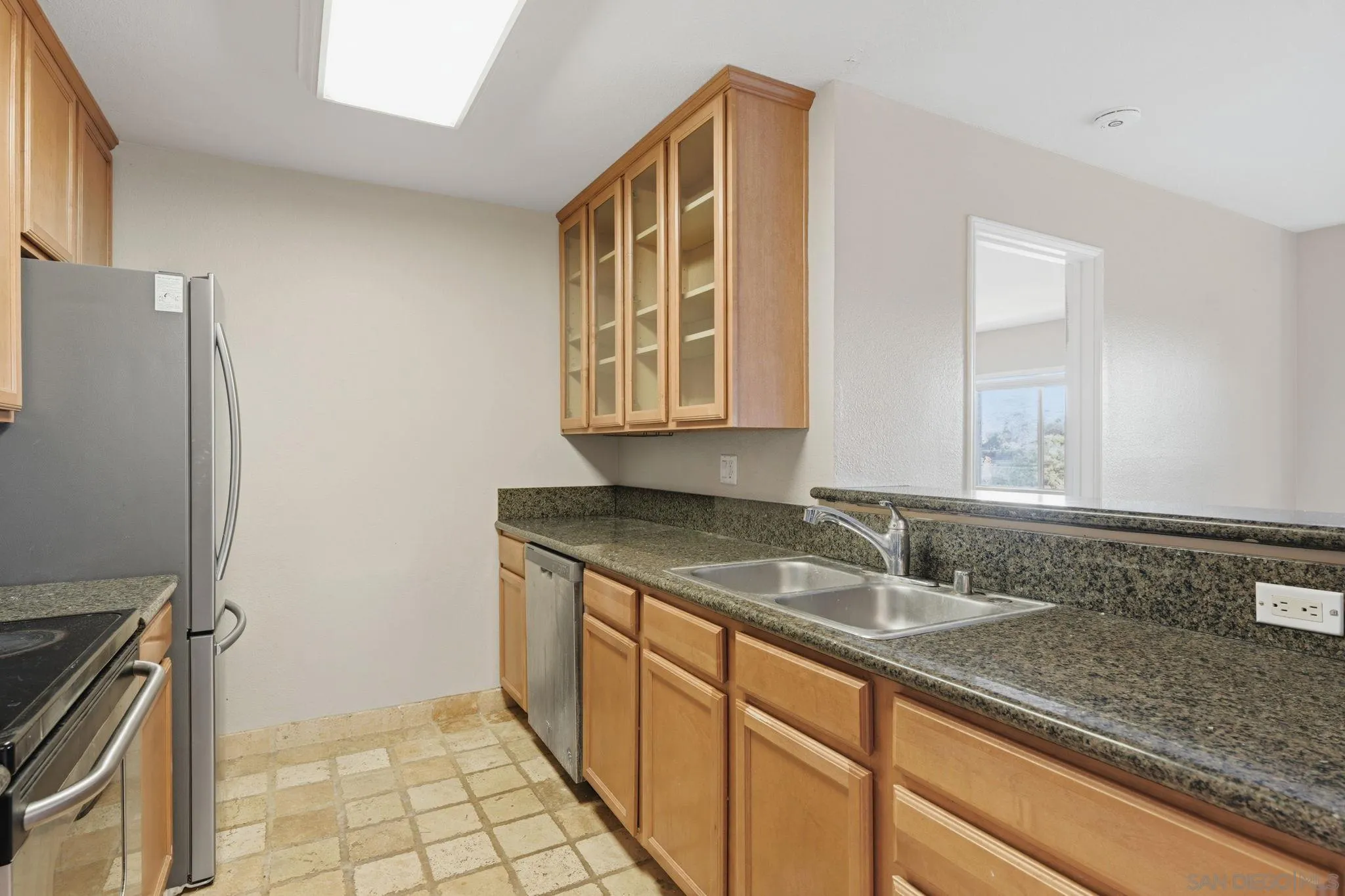 Photo #12: 260015498 Listing: Photo #12
