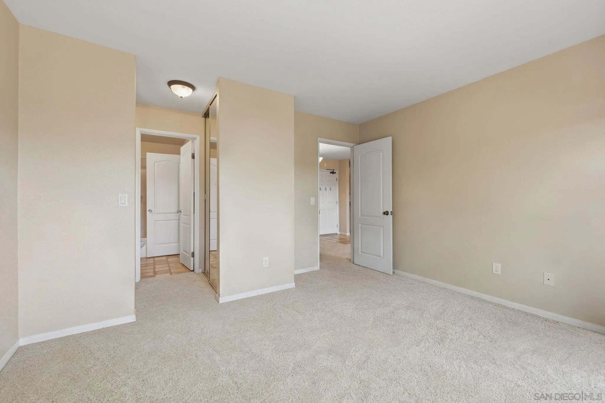 Photo #15: 260015498 Listing: Photo #15