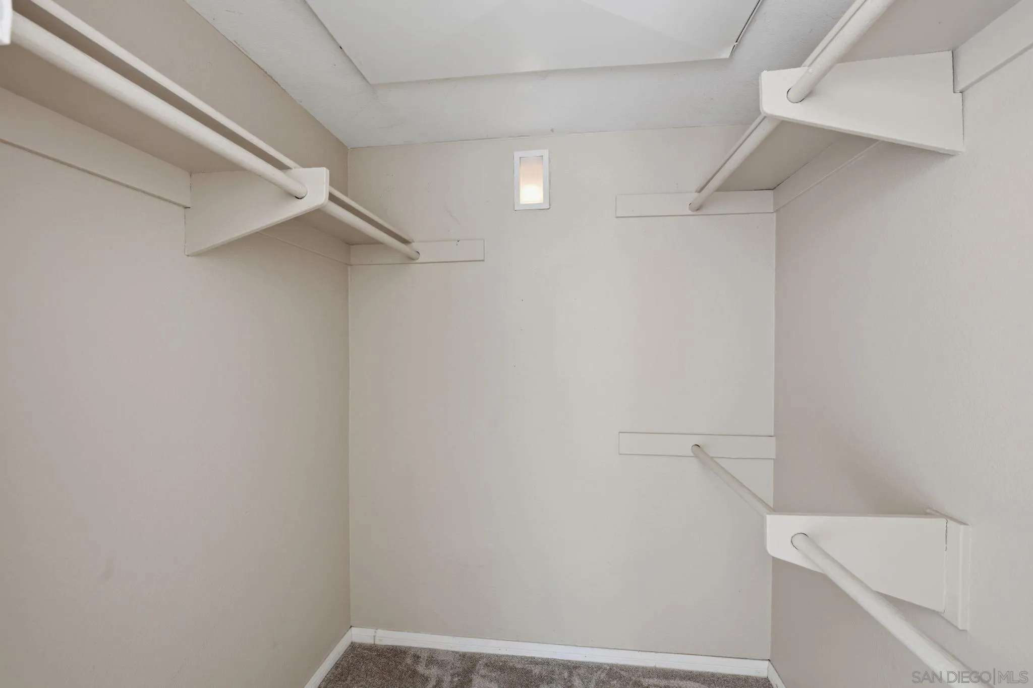 Photo #20: 260015498 Listing: Photo #20