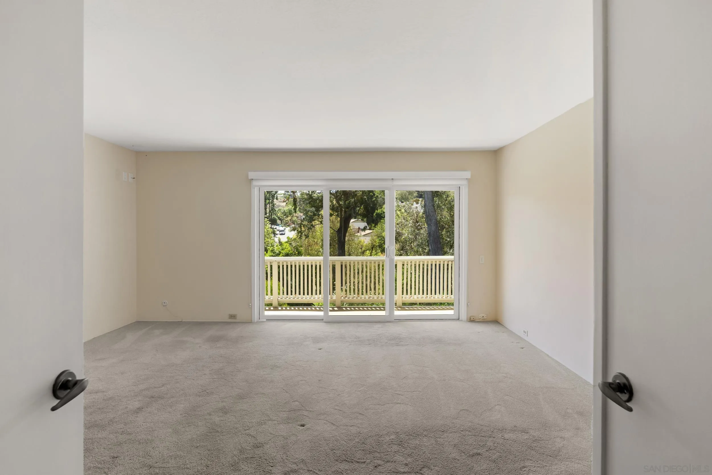 Photo #14: 260015500 Listing: Photo #14