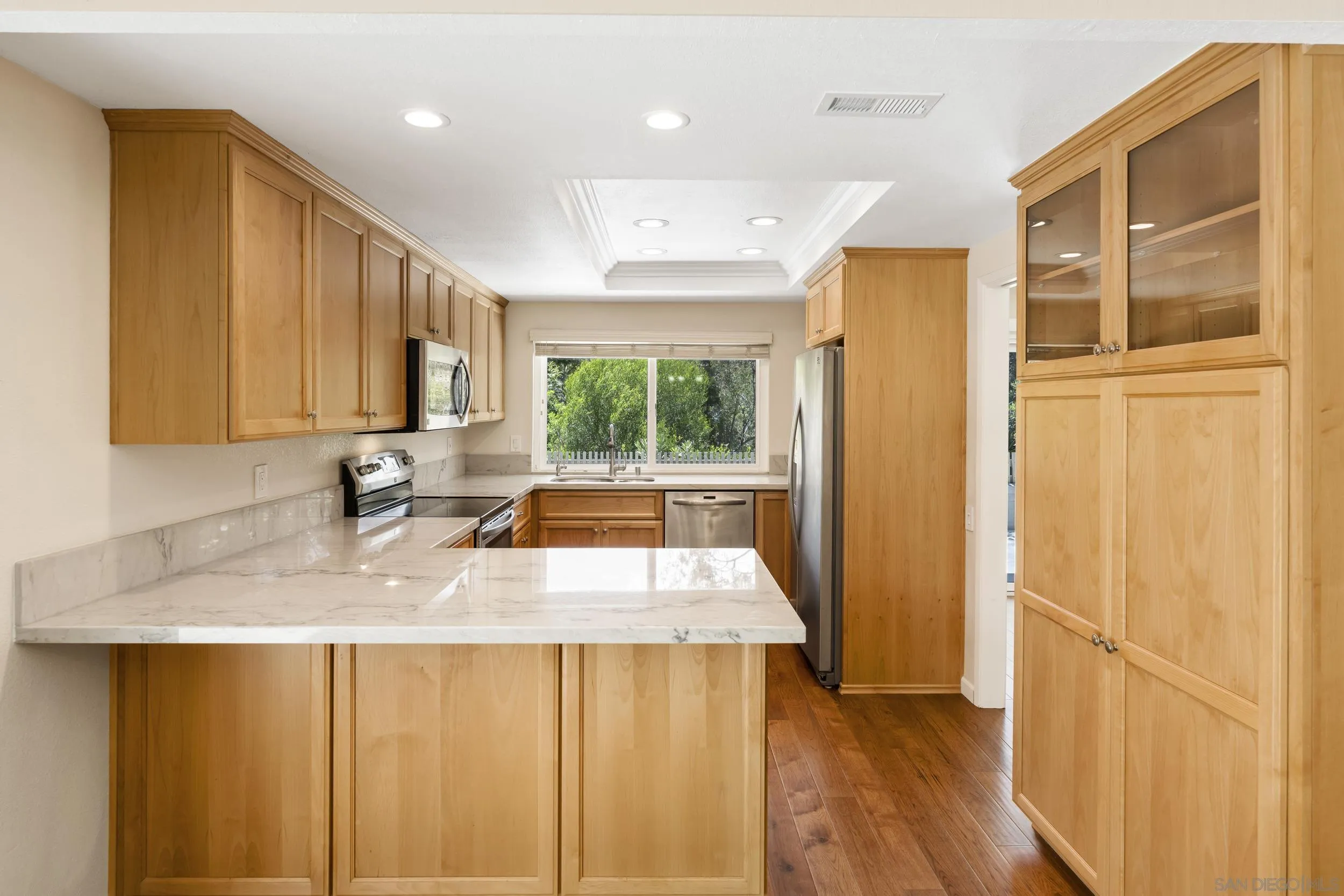 Photo #10: 260015500 Listing: Photo #10
