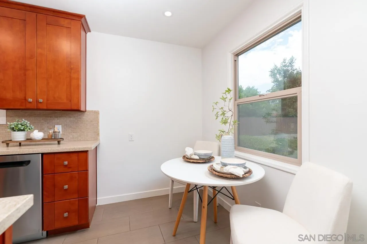 https://cdn.realtyfeed.com/cdn/127/260015502/024a74e19dd79d386626b544f55fdbf7.webp