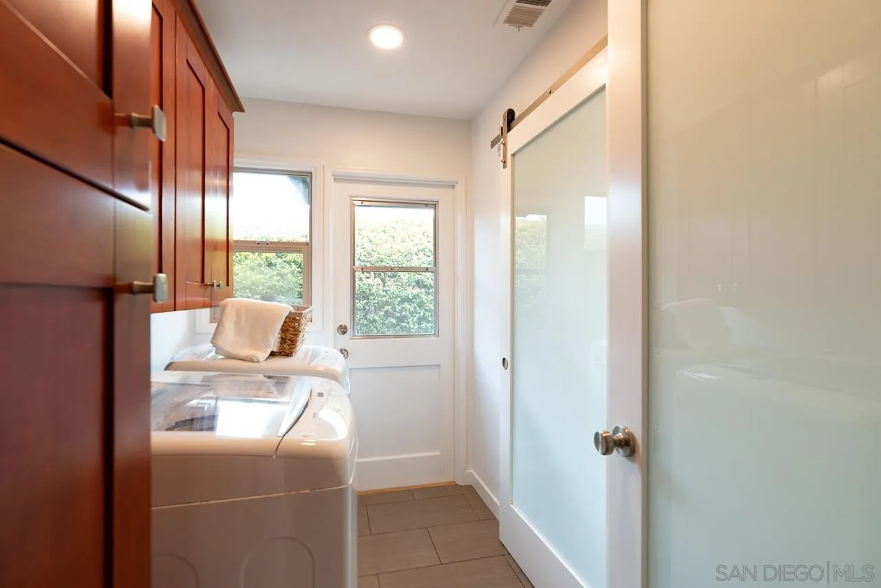 https://cdn.realtyfeed.com/cdn/127/260015502/3781a325931e42ec78a9734f4047cf2f.webp