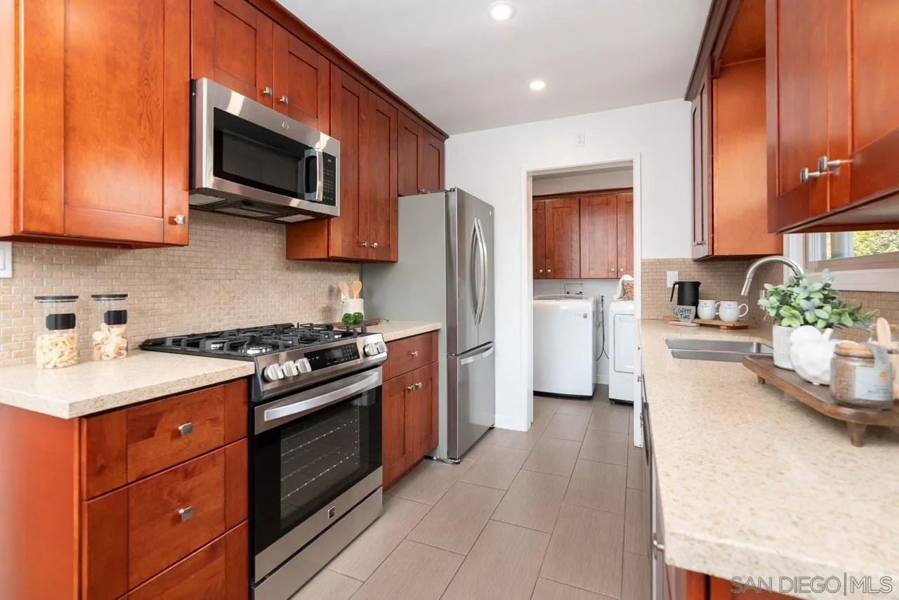 https://cdn.realtyfeed.com/cdn/127/260015502/4743f27be9a10f942898389fa4f8561d.webp