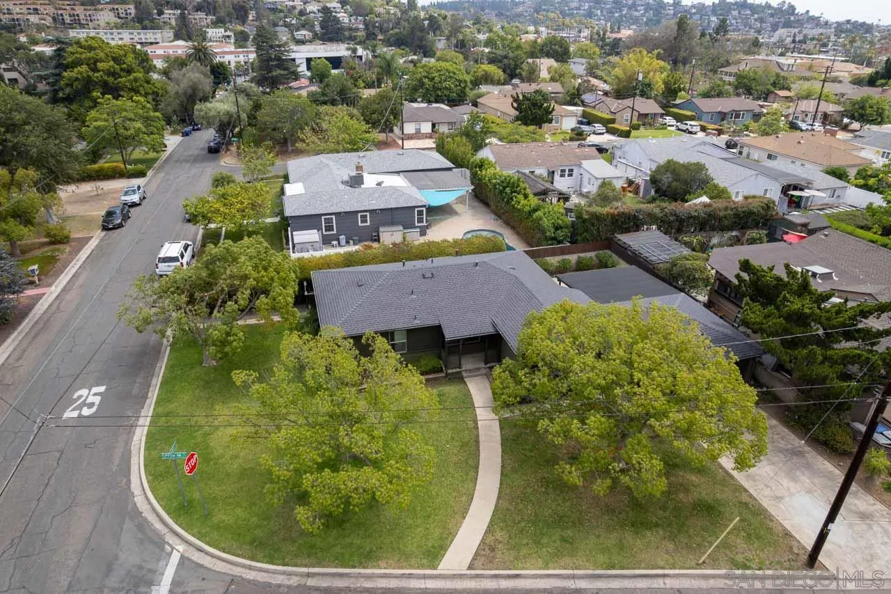 https://cdn.realtyfeed.com/cdn/127/260015502/aadc71fa8e6d56ee76d97ebf570396a0.webp