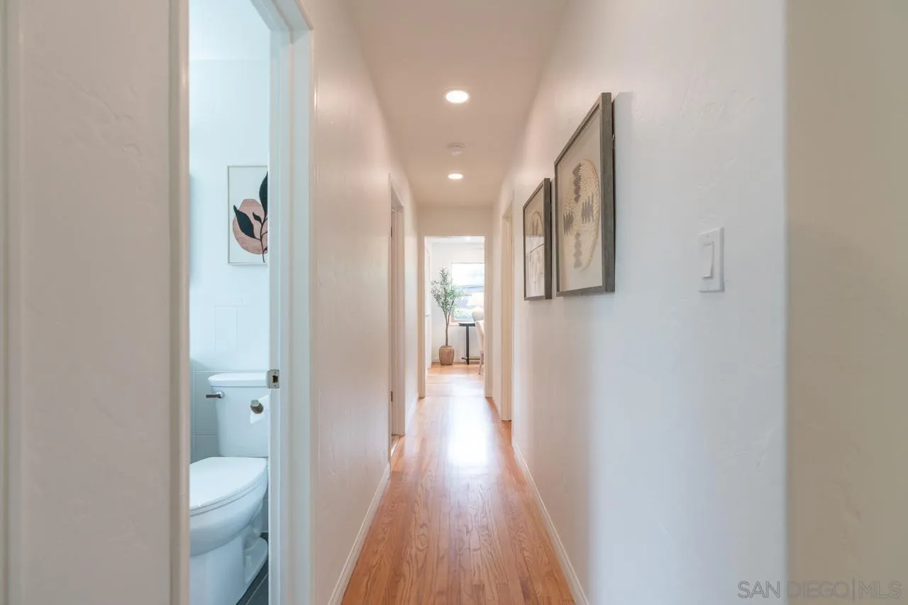 https://cdn.realtyfeed.com/cdn/127/260015502/c3ff922b66c7a0eb5b5c637229978d81.webp