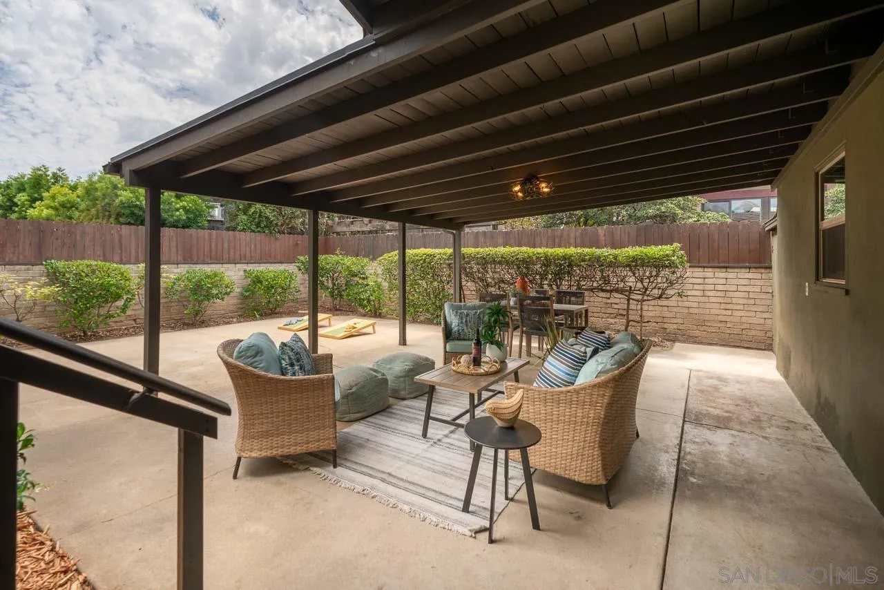 https://cdn.realtyfeed.com/cdn/127/260015502/c9ddc8fae51272eff602fa5211689da0.webp
