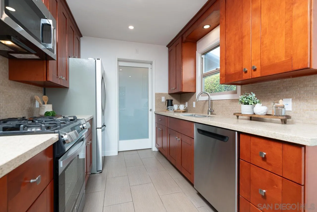 https://cdn.realtyfeed.com/cdn/127/260015502/d1cf1dd453caab278316a3a7223b3af7.webp