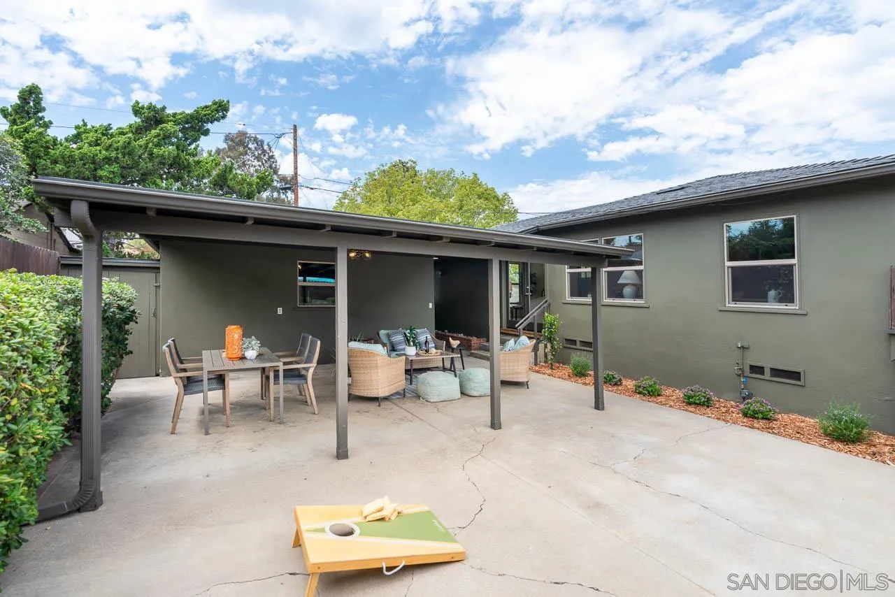 https://cdn.realtyfeed.com/cdn/127/260015502/f7bd63eb38f7ffe78494be8f7e7890fc.webp