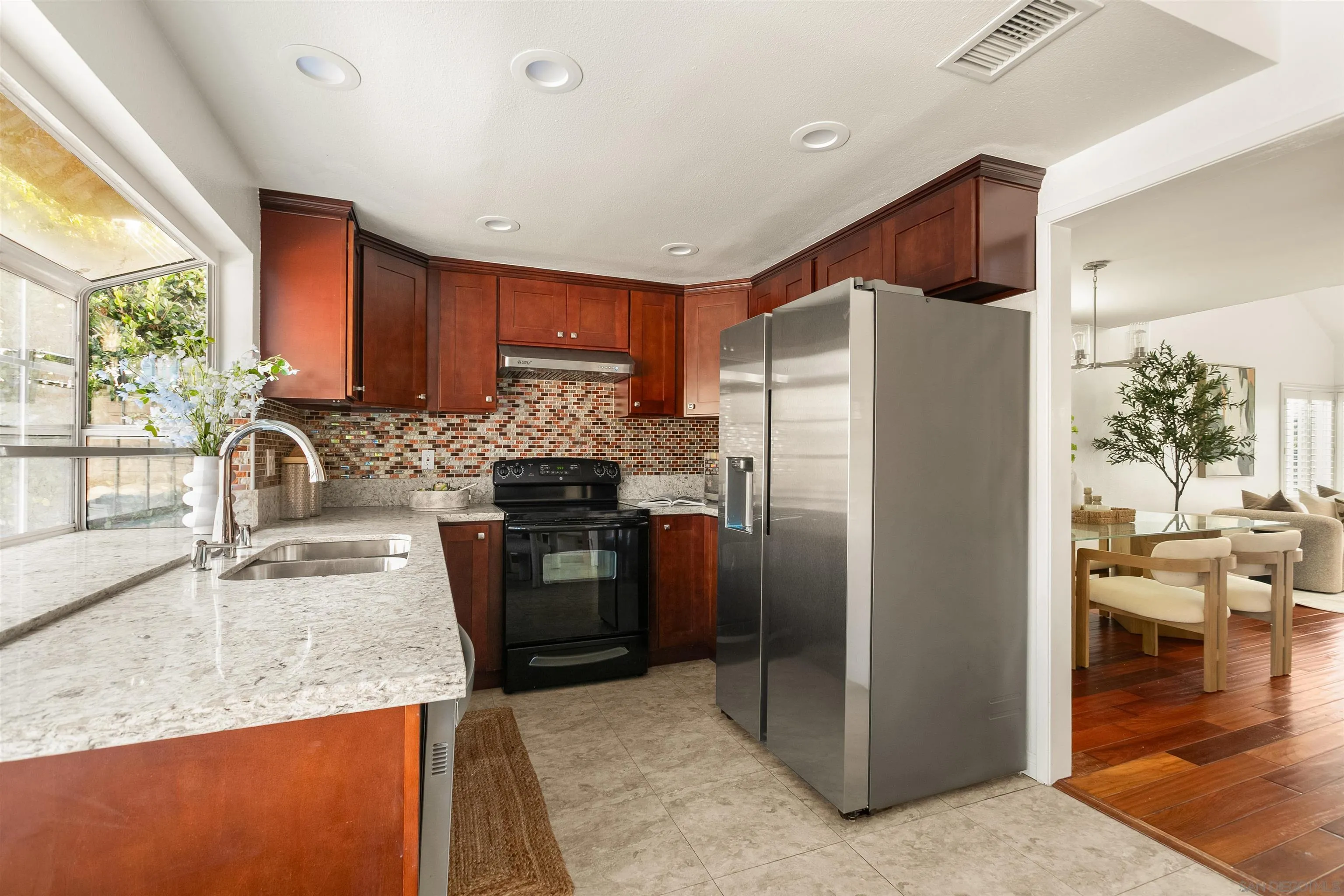 https://cdn.realtyfeed.com/cdn/127/260015503/52ad5af75e178acd34ad49c65b9aeafa.webp