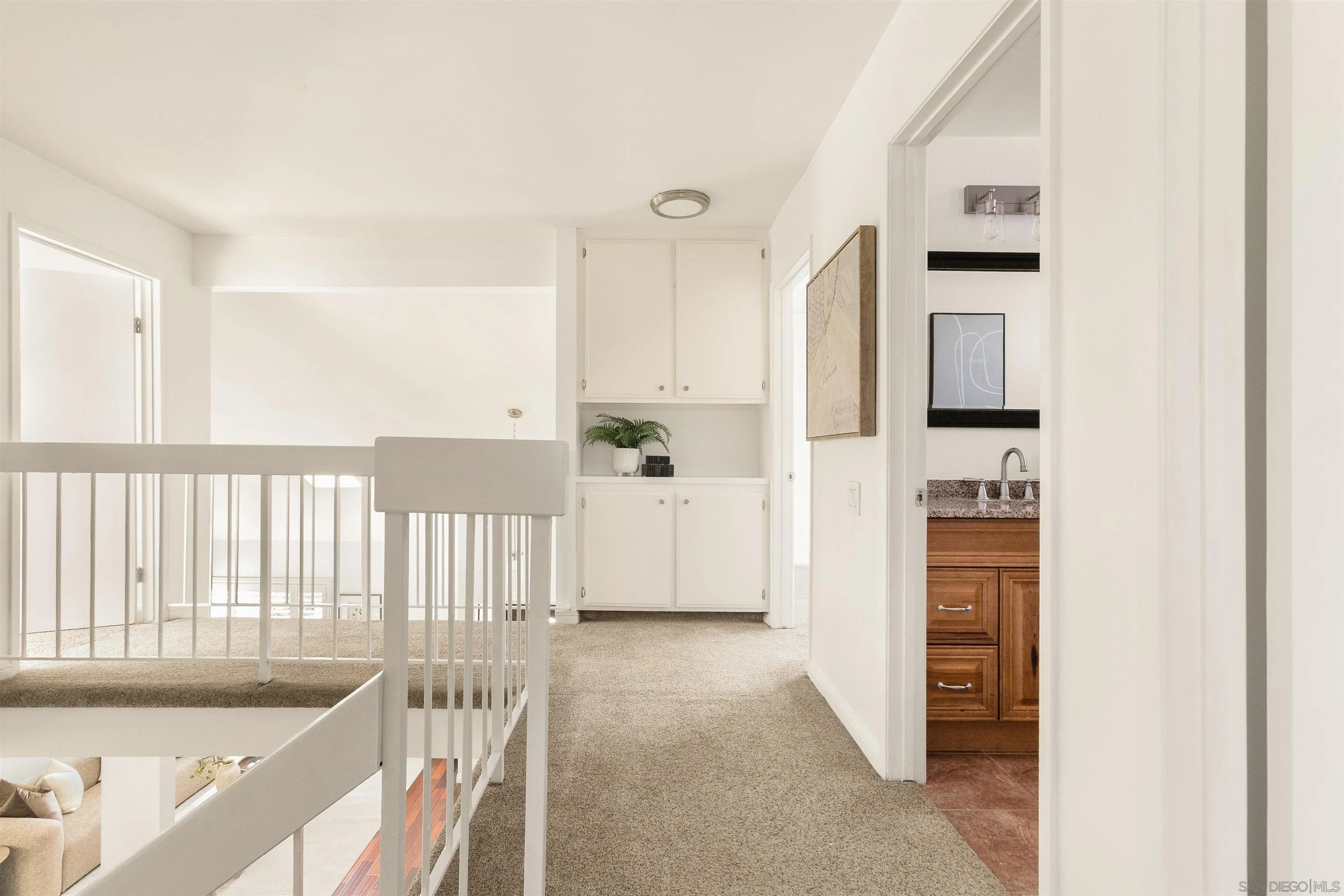 https://cdn.realtyfeed.com/cdn/127/260015503/910af48c157ae81cfa7cfa20e89ad253.webp