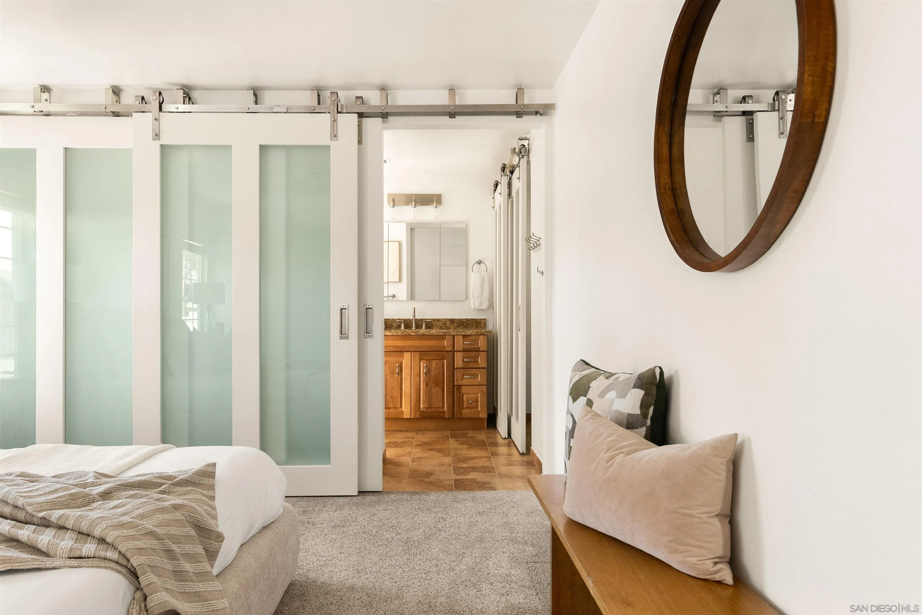 https://cdn.realtyfeed.com/cdn/127/260015503/ae9124a1ab8d0672fbaeff6b69f244ff.webp
