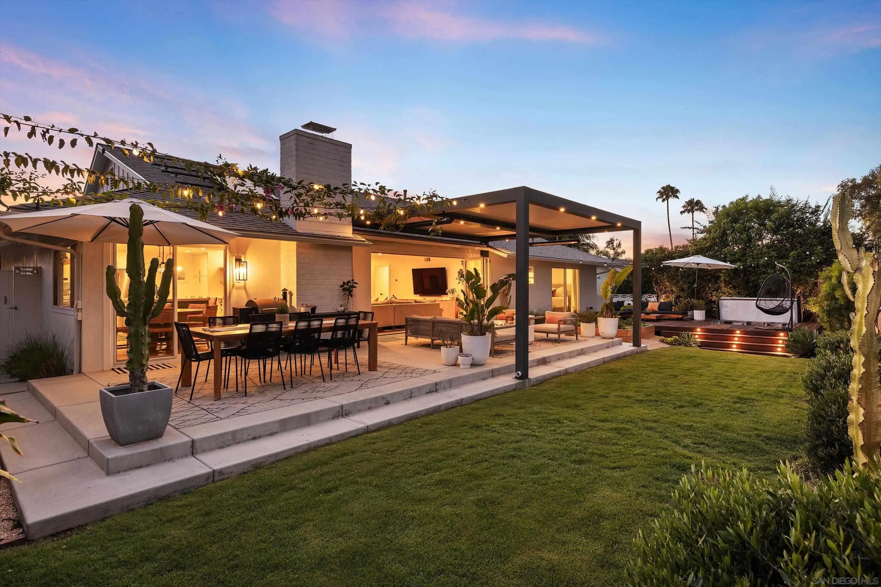 https://cdn.realtyfeed.com/cdn/127/260015504/5f881d9b6702e7d4e80f59e4d686b4d9.webp