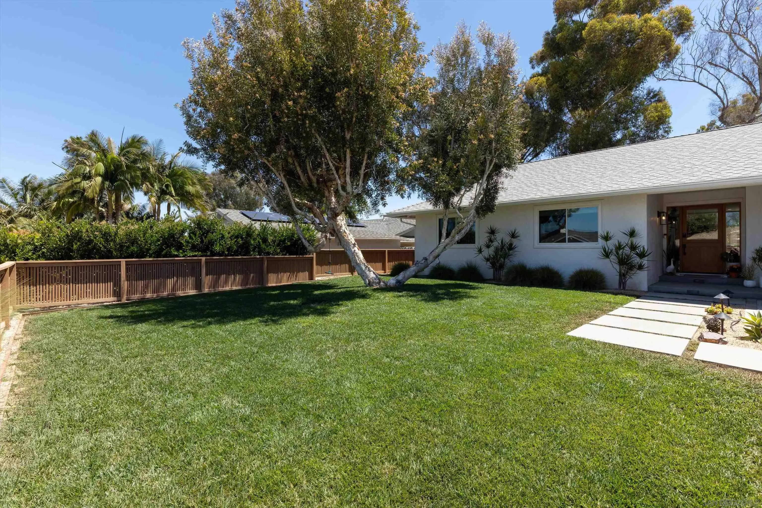 https://cdn.realtyfeed.com/cdn/127/260015504/9d9f924cbd010745c3fbeac139420105.webp