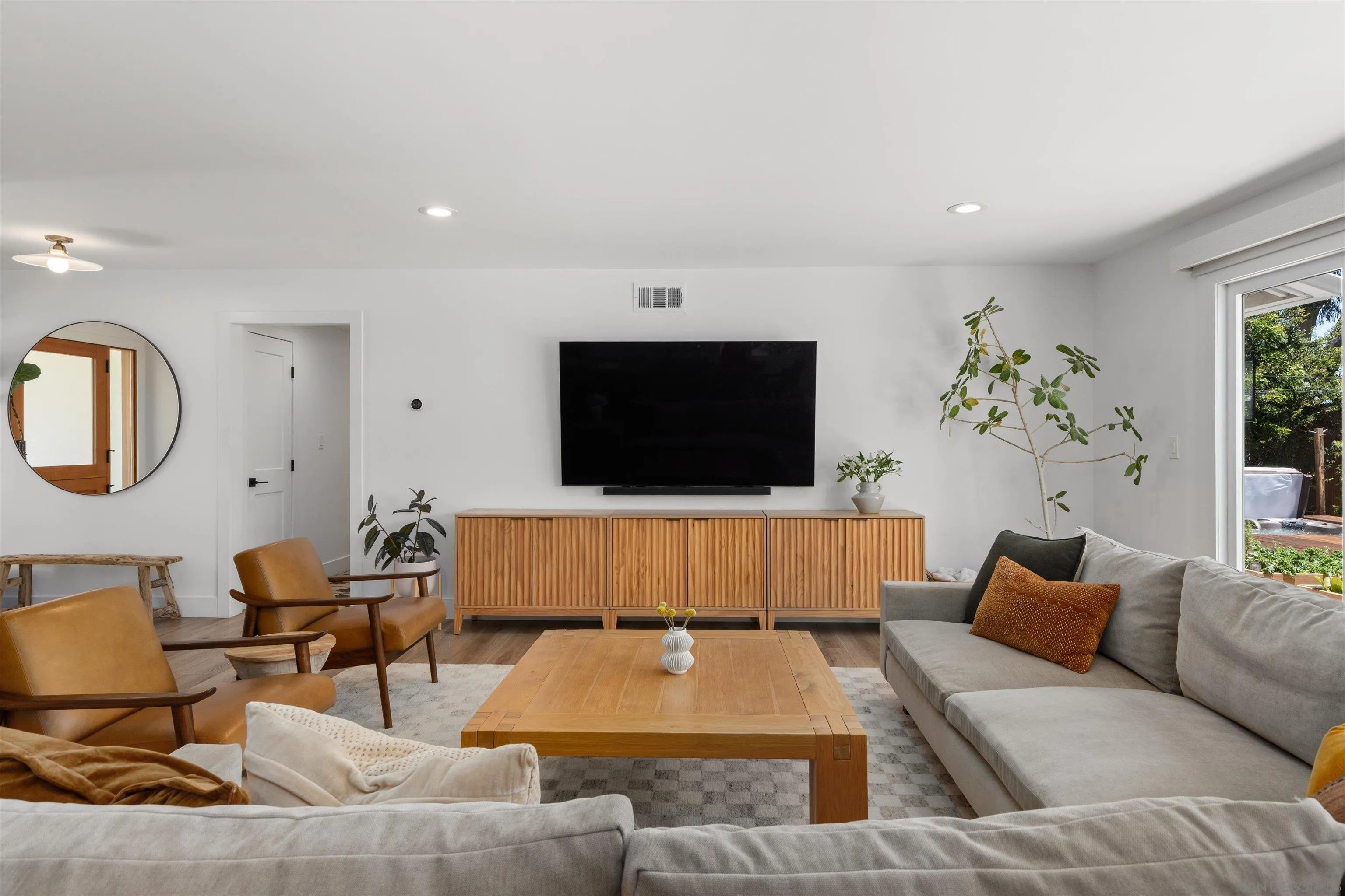 https://cdn.realtyfeed.com/cdn/127/260015504/e930be85dcd4651ed9efba3e6a01a469.webp