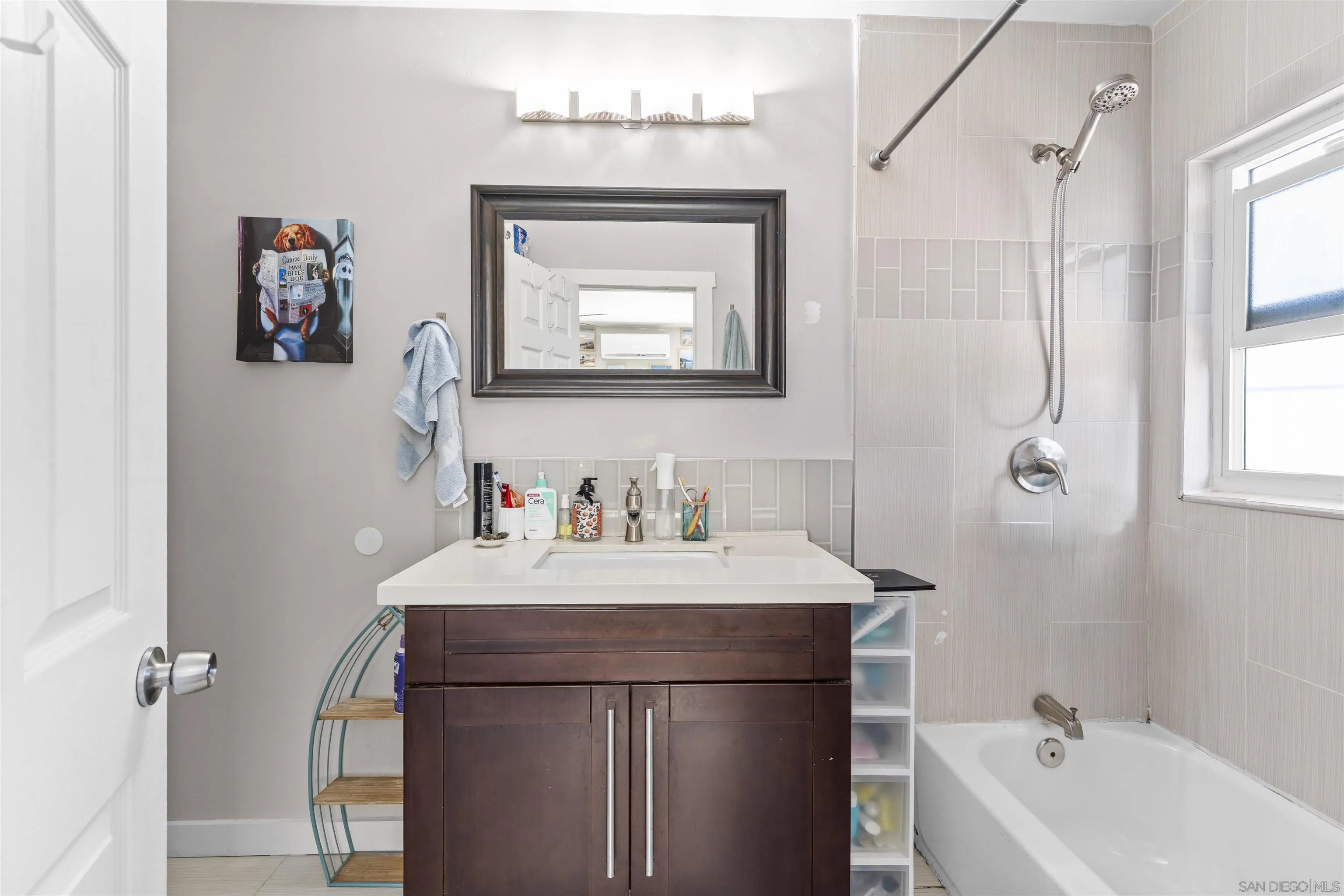 https://cdn.realtyfeed.com/cdn/127/260015505/510c2eb1e7ff35c2f3a84b510de1513f.webp