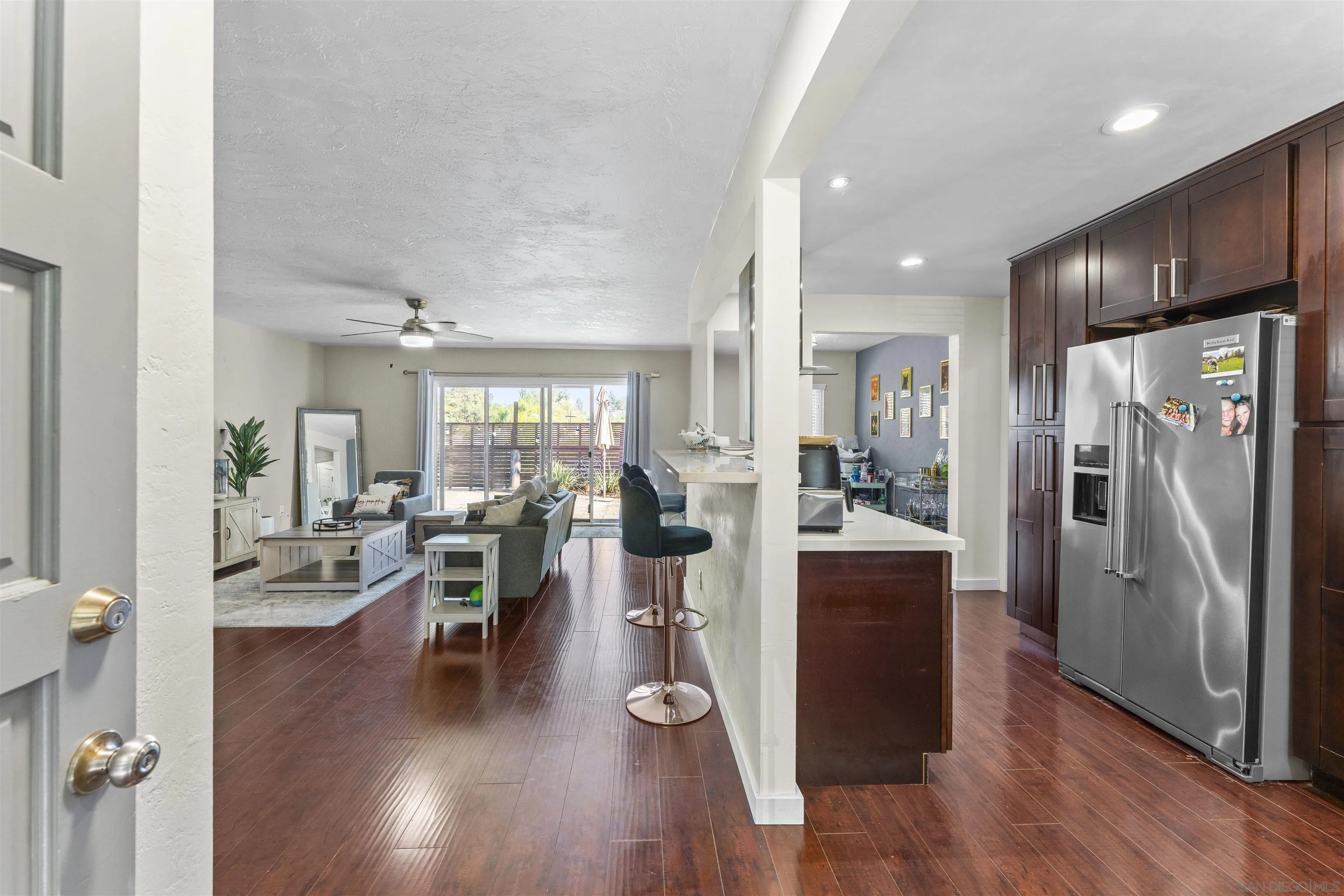 https://cdn.realtyfeed.com/cdn/127/260015505/cf427859e39bef1bf29770249e9f7a29.webp