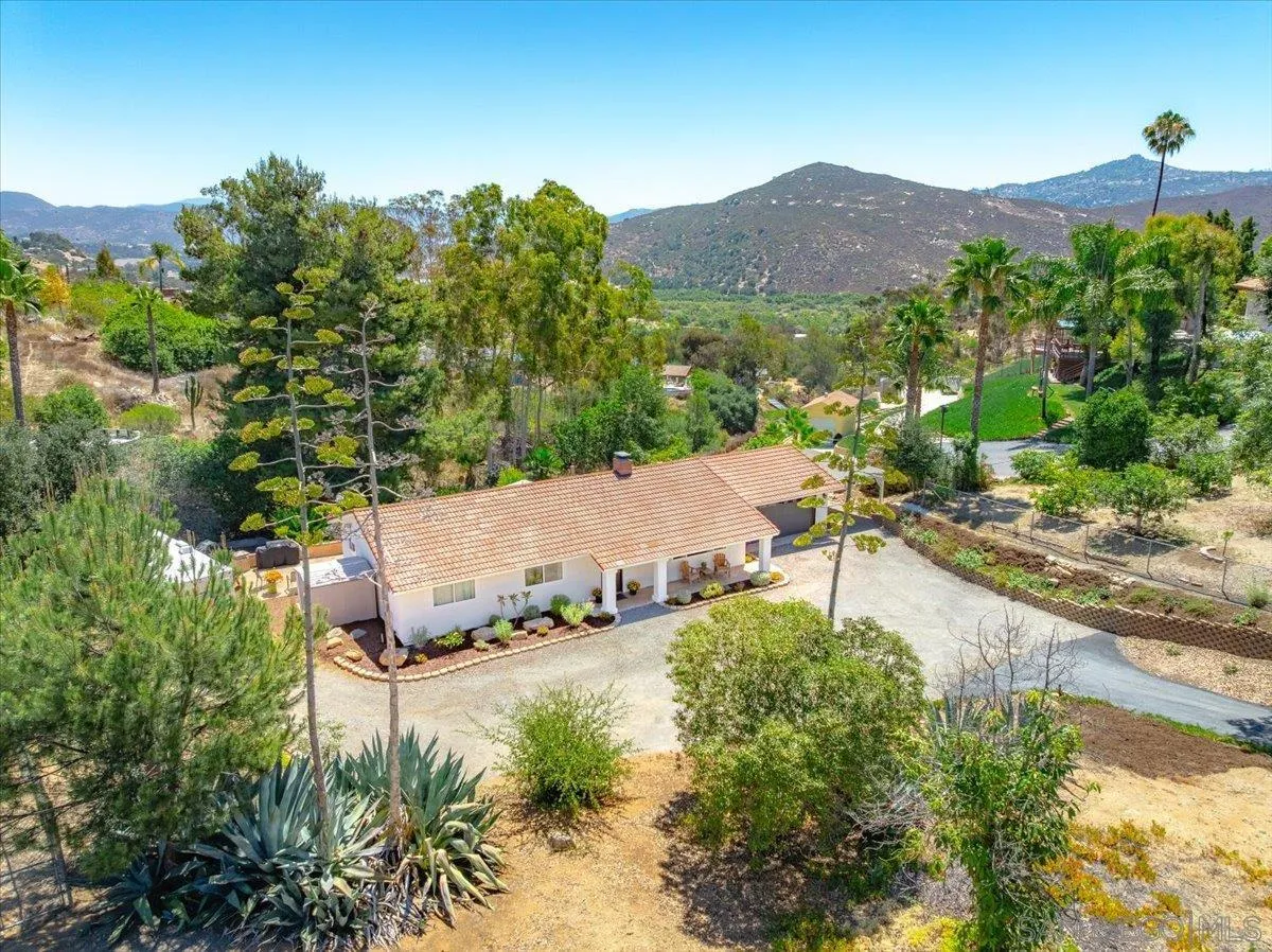 2650 Sunset Hills, Escondido, CA 92025 - Main photo, Escondido, CA
