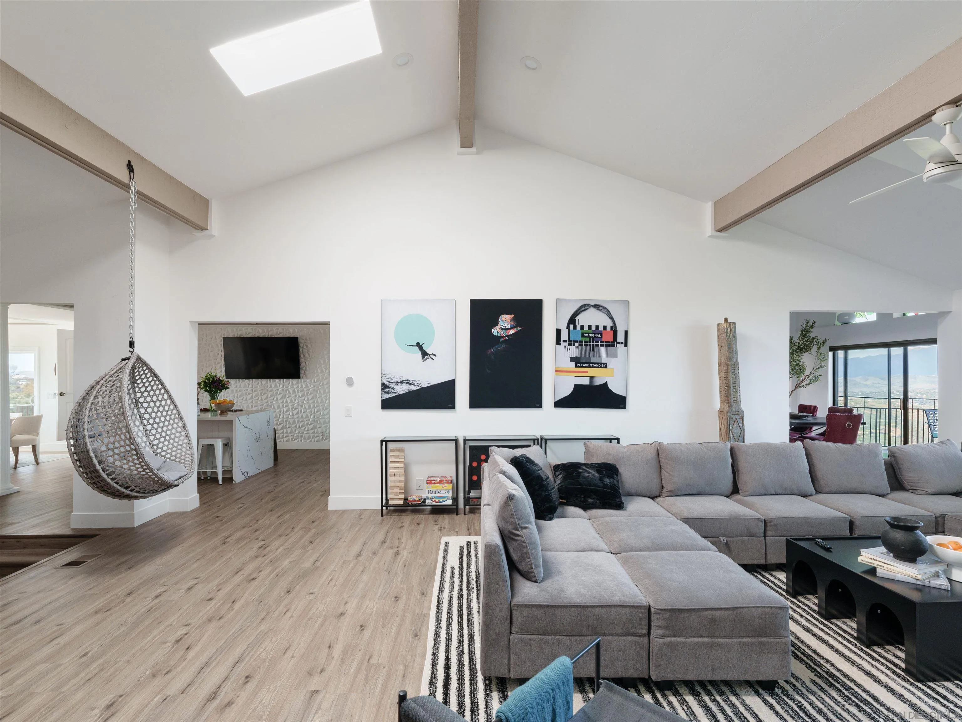 https://cdn.realtyfeed.com/cdn/127/260015509/1ff4d5bafe5d7437b0cfdd80402281b5.webp