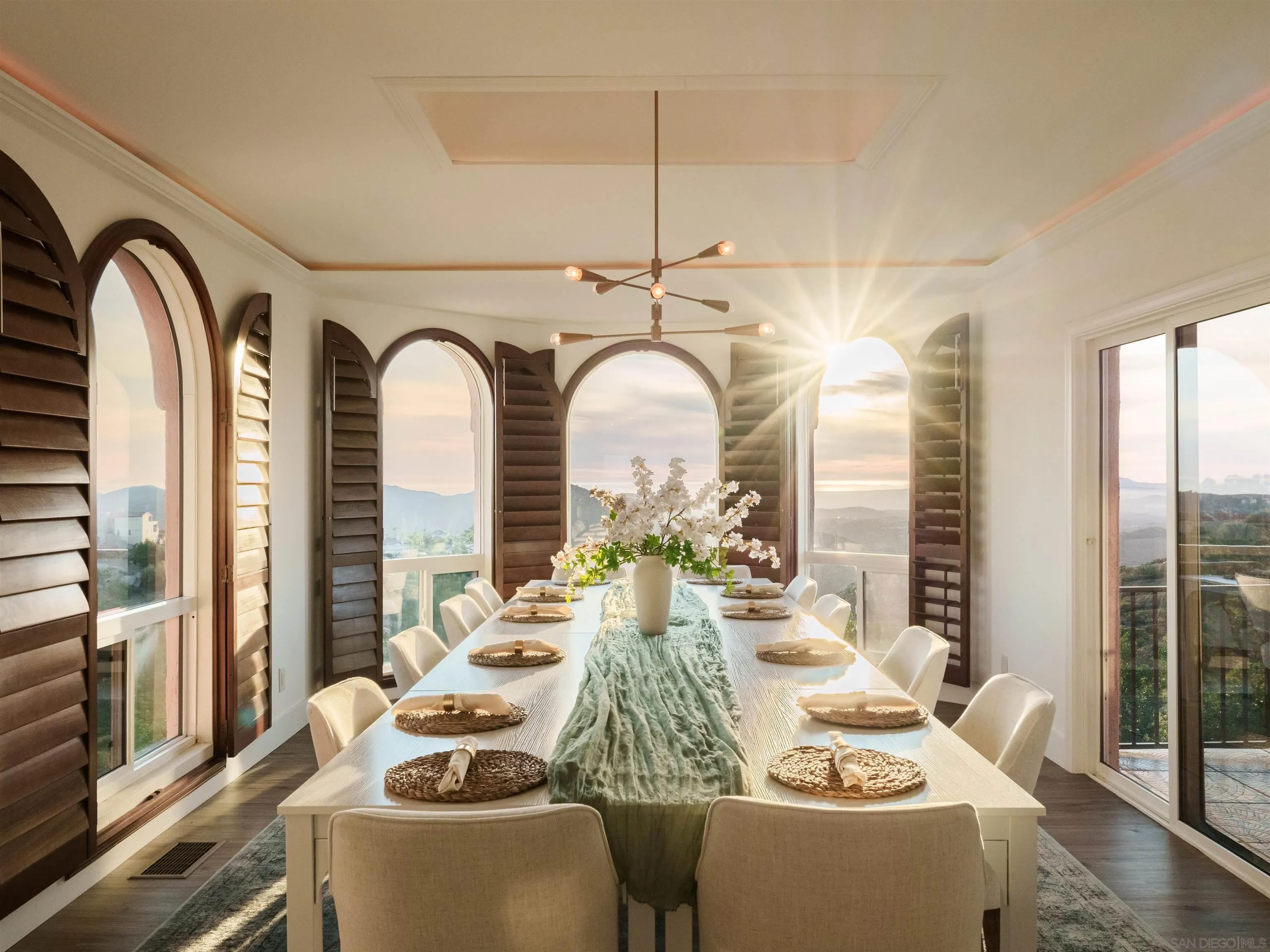 https://cdn.realtyfeed.com/cdn/127/260015509/47bdc3e02b79e1c8a7f733b9876d4dd4.webp