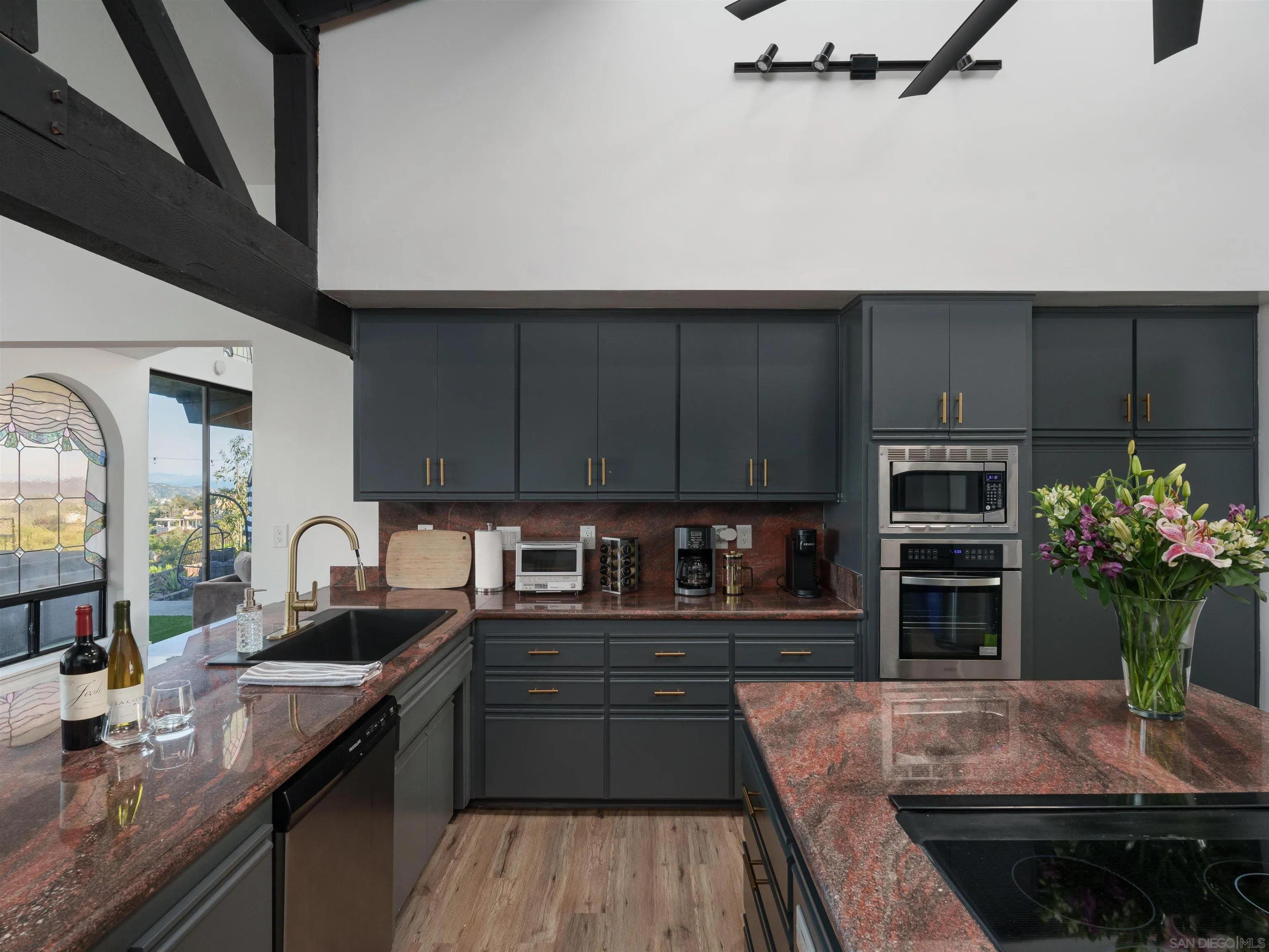 https://cdn.realtyfeed.com/cdn/127/260015509/ed7c55abeff47b4330f5318ca4b996b1.webp