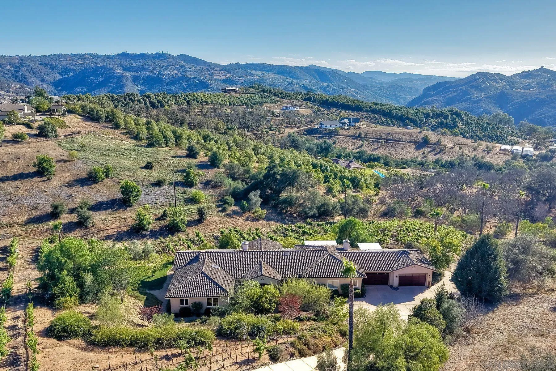 https://cdn.realtyfeed.com/cdn/127/260015510/7d71a2f00f96423696af305ffdb1b773.webp