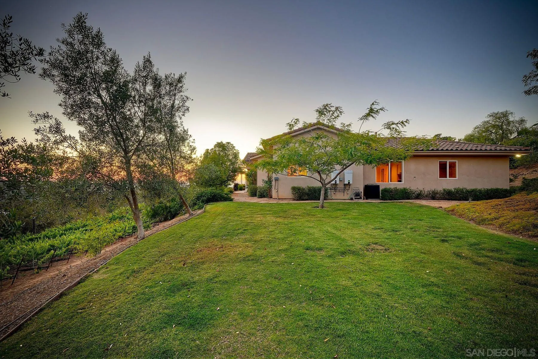 https://cdn.realtyfeed.com/cdn/127/260015510/b217b082cfab5e60ba1d4b0416aaa2ad.webp