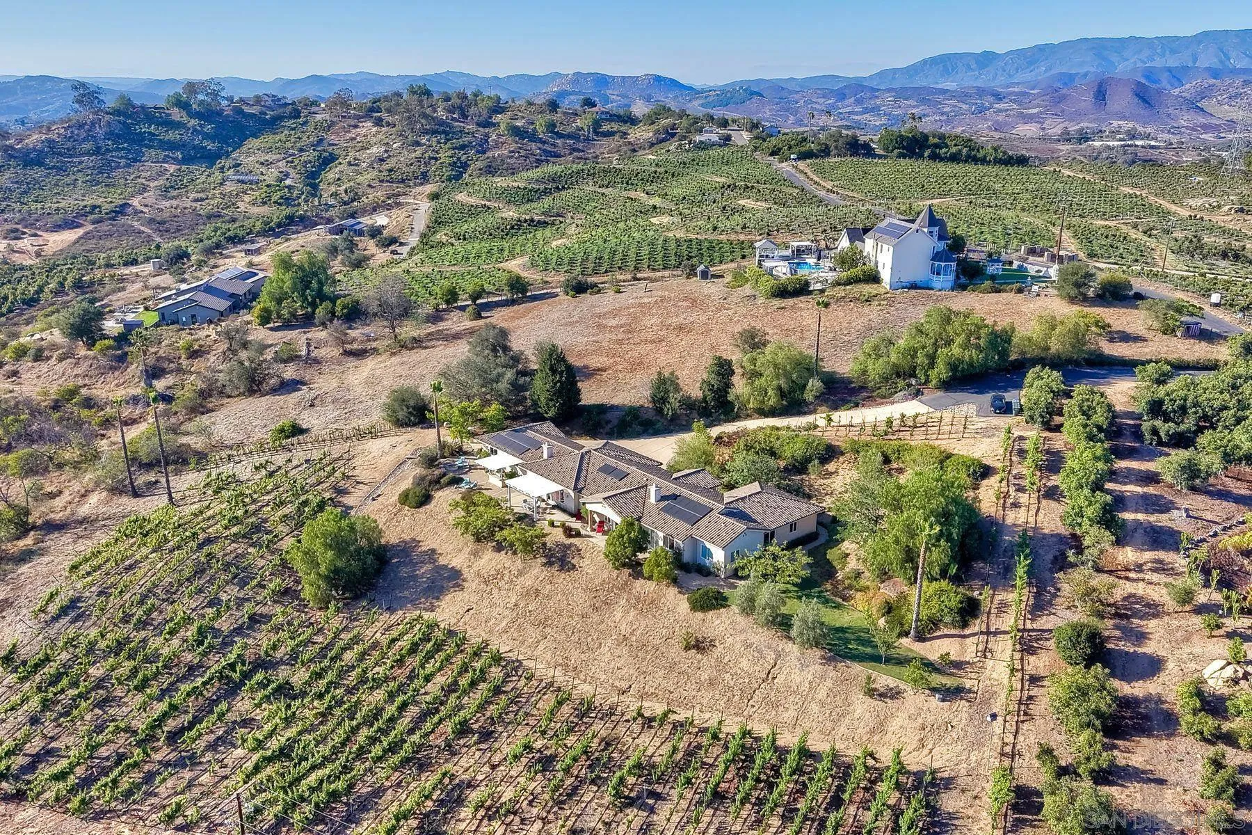 https://cdn.realtyfeed.com/cdn/127/260015510/ce7728ce6393423b242d61ef2413fdfa.webp