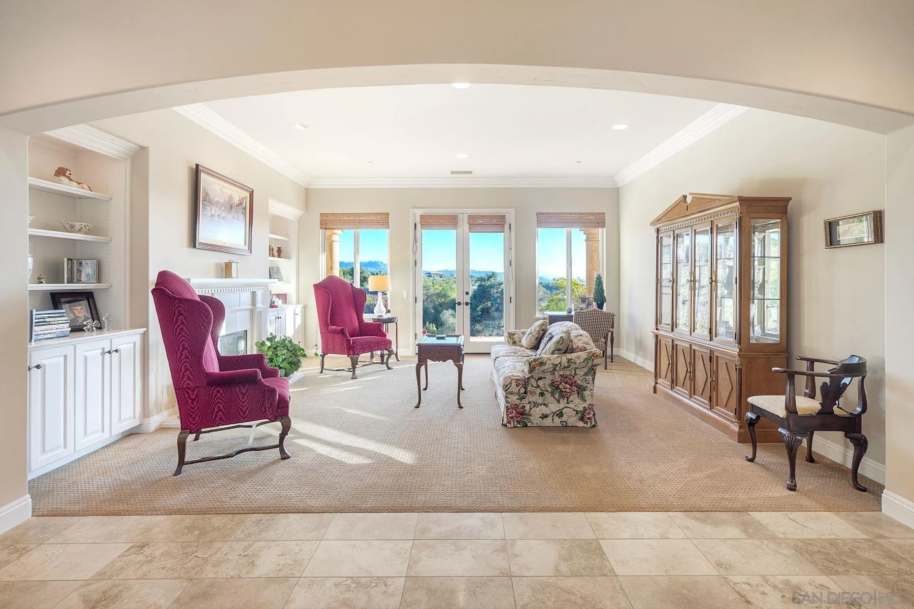 https://cdn.realtyfeed.com/cdn/127/260015510/e786625e404ead0d2355a14c366e919f.webp