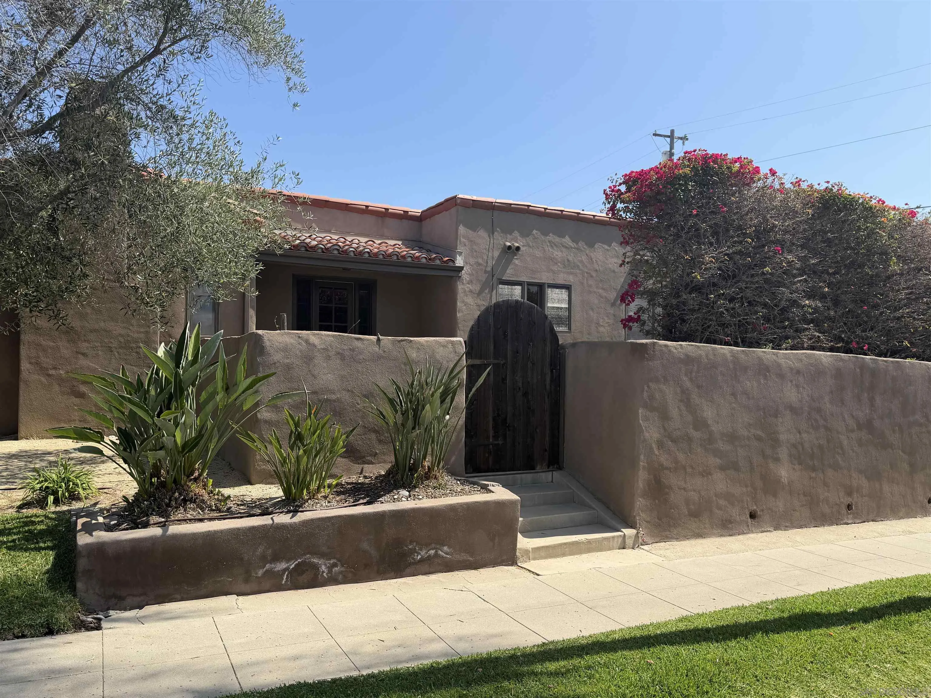 https://cdn.realtyfeed.com/cdn/127/260015512/d0e740467084743d7e8ddc85c261fc8b.webp
