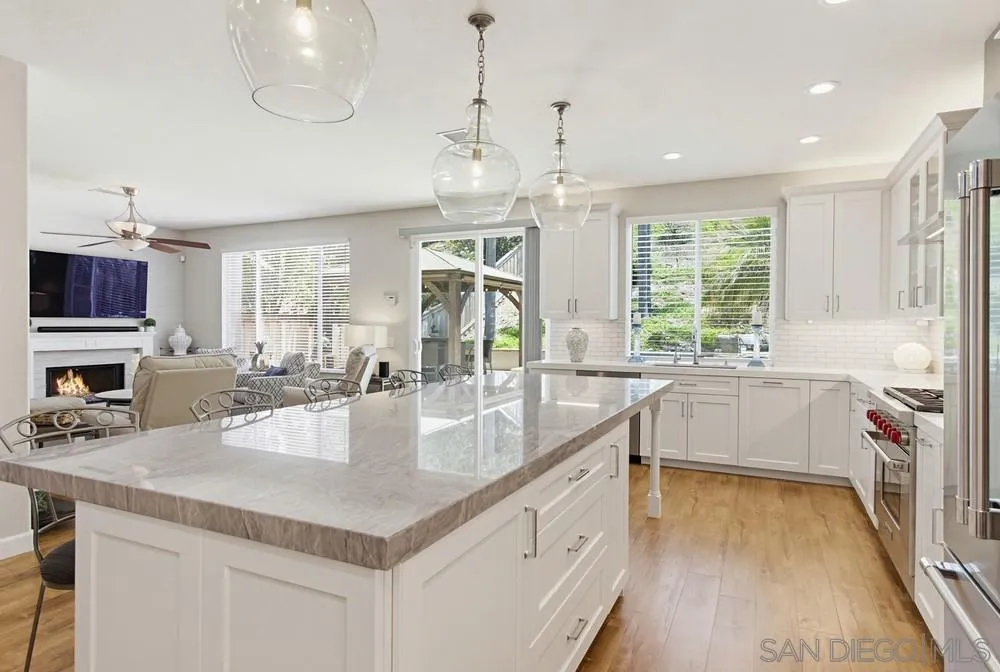https://cdn.realtyfeed.com/cdn/127/260015514/0882de3a442576bef1b45301c81ab9e4.webp